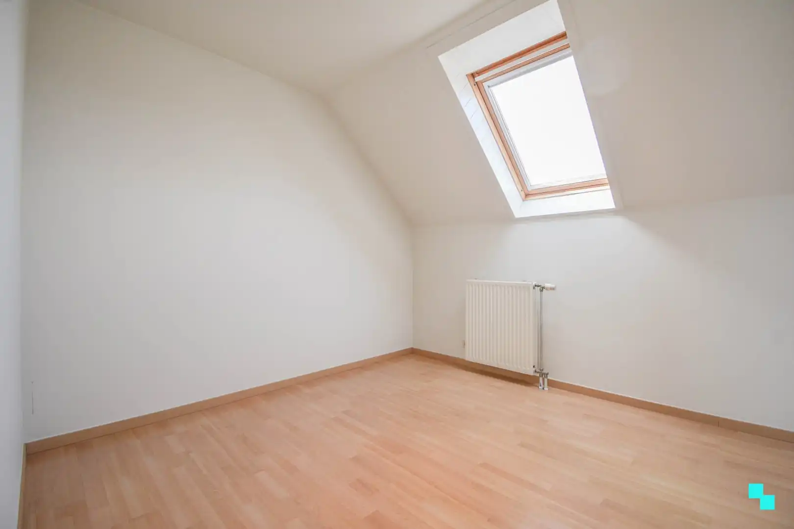 Instapklaar duplexappartement met garage te Hooglede foto 18
