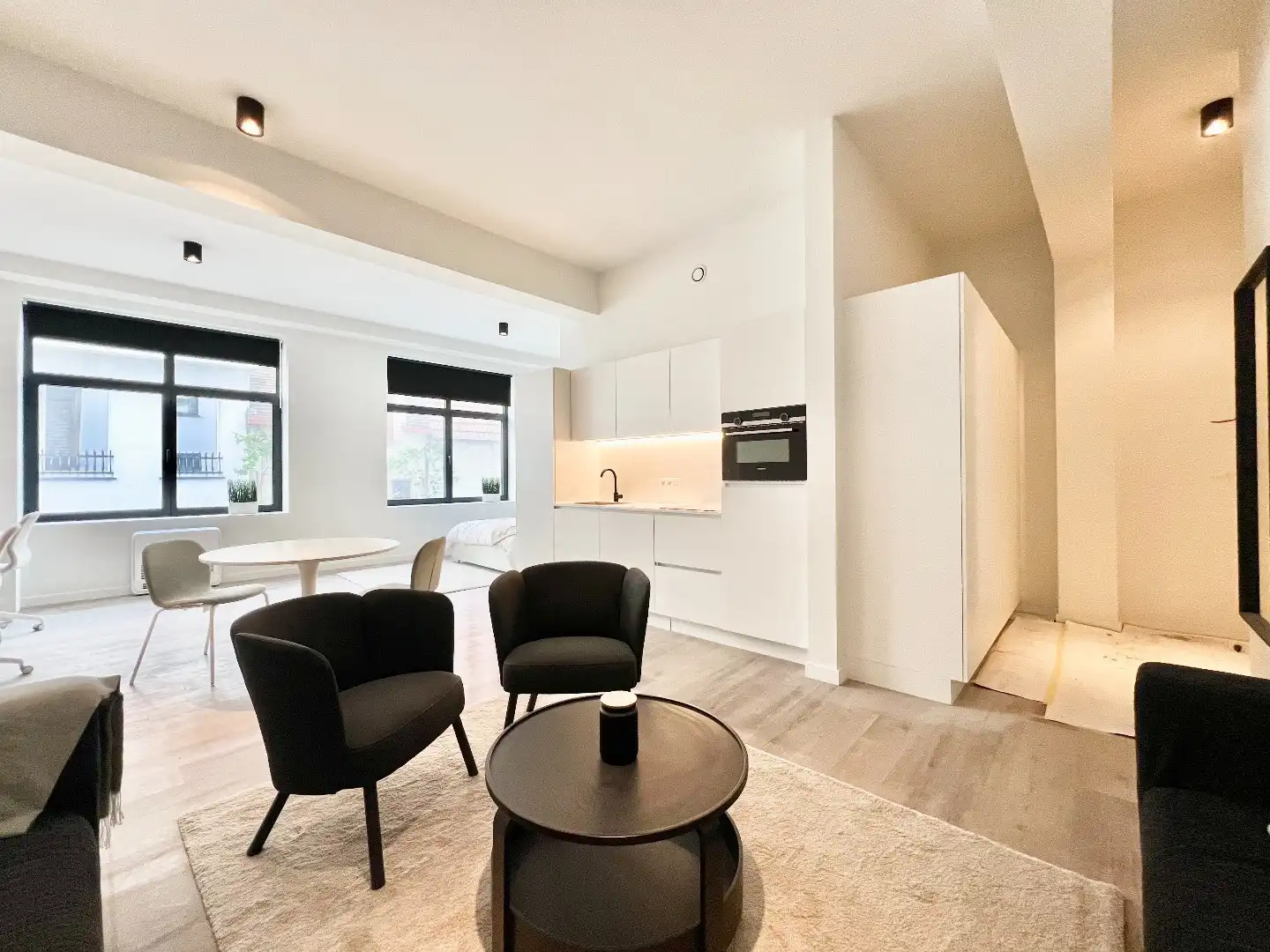 Een STUDIO van ca. 58m² met uitzonderlijke plafondhoogte van 3 meter foto 6