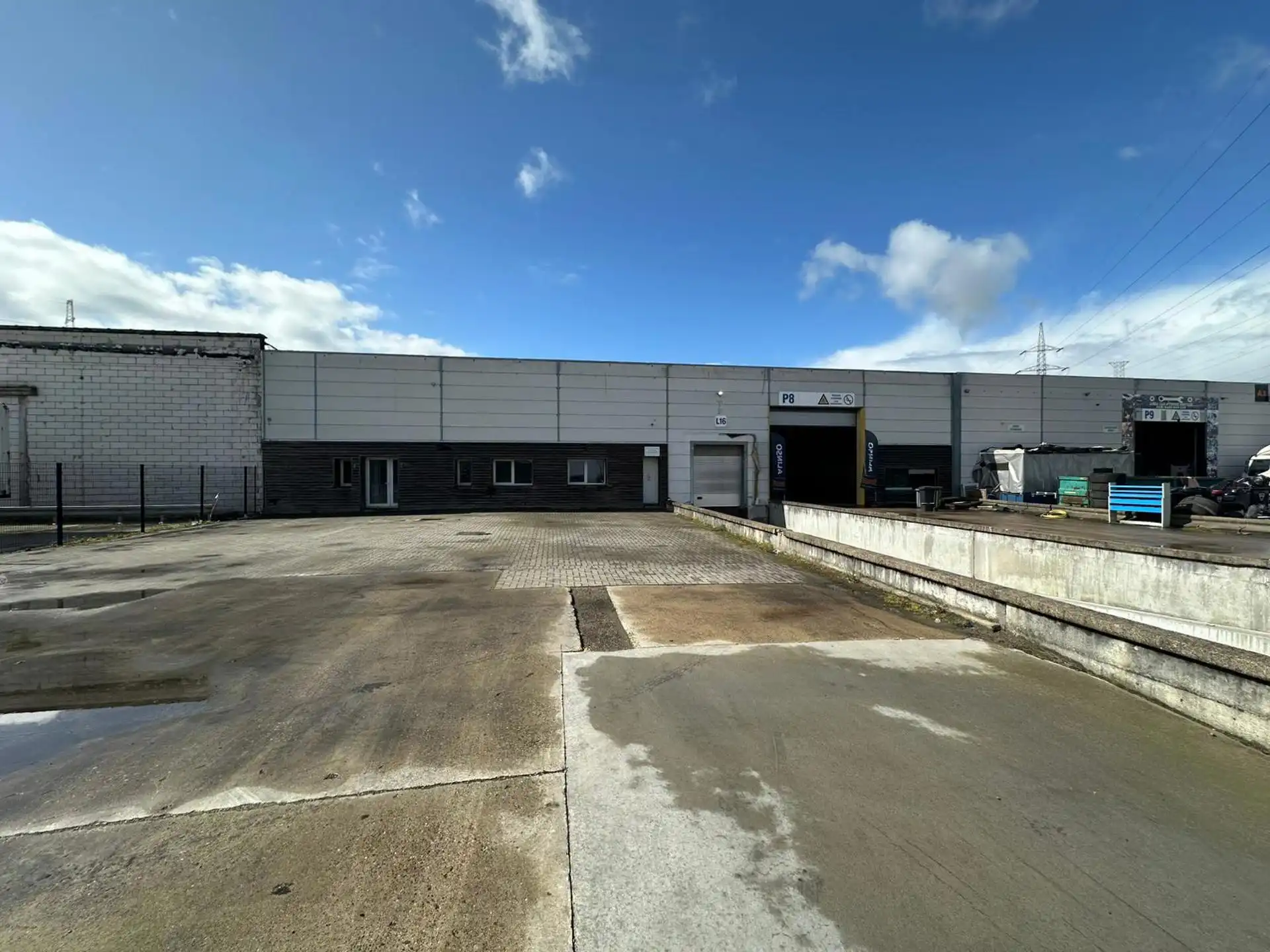 Commerciële ruimte te huur foto 2