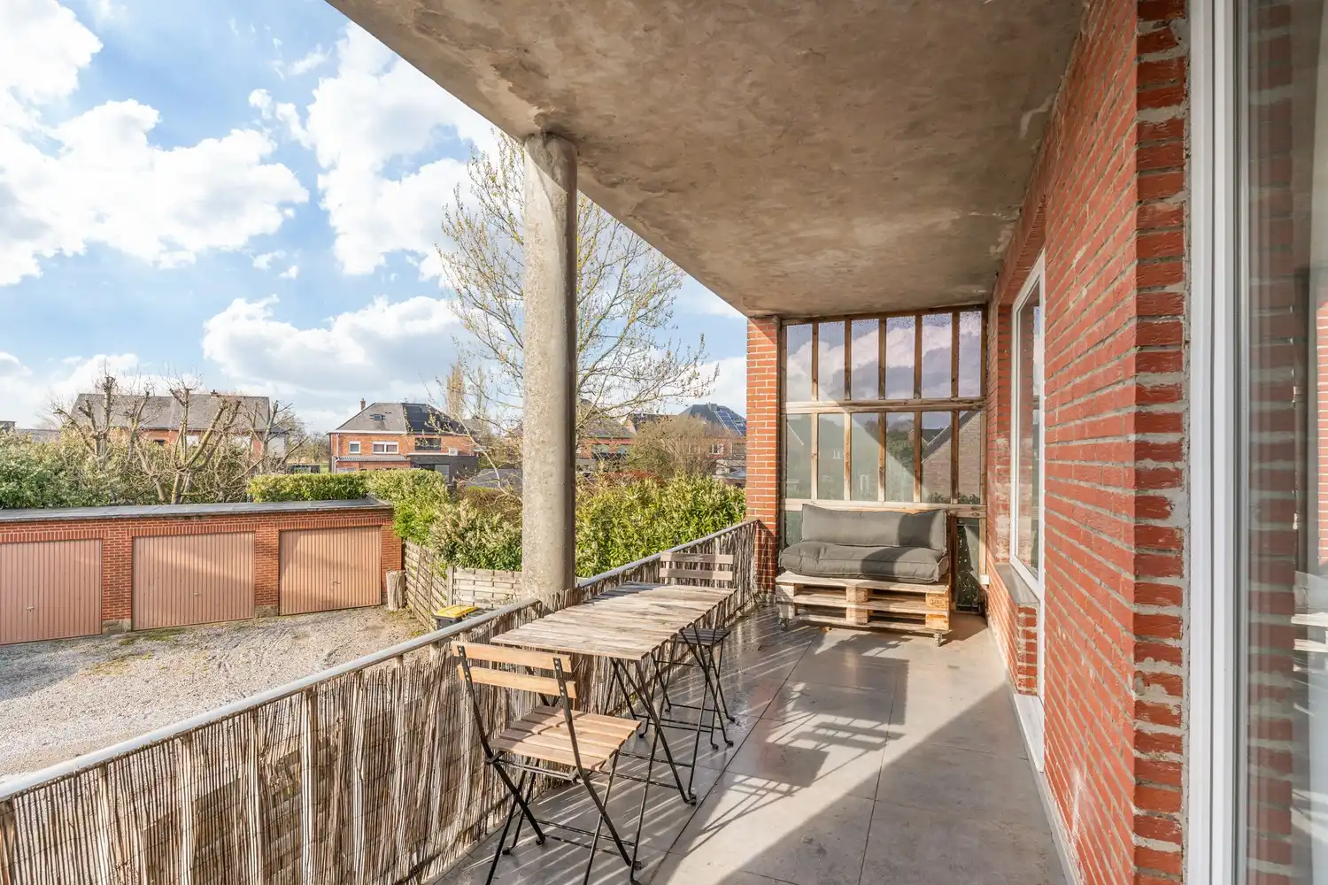 Gerenoveerd en lichtrijk appartement met 2 mooie slaapkamers, een ruim terras en een garagebox te Herent! foto 14