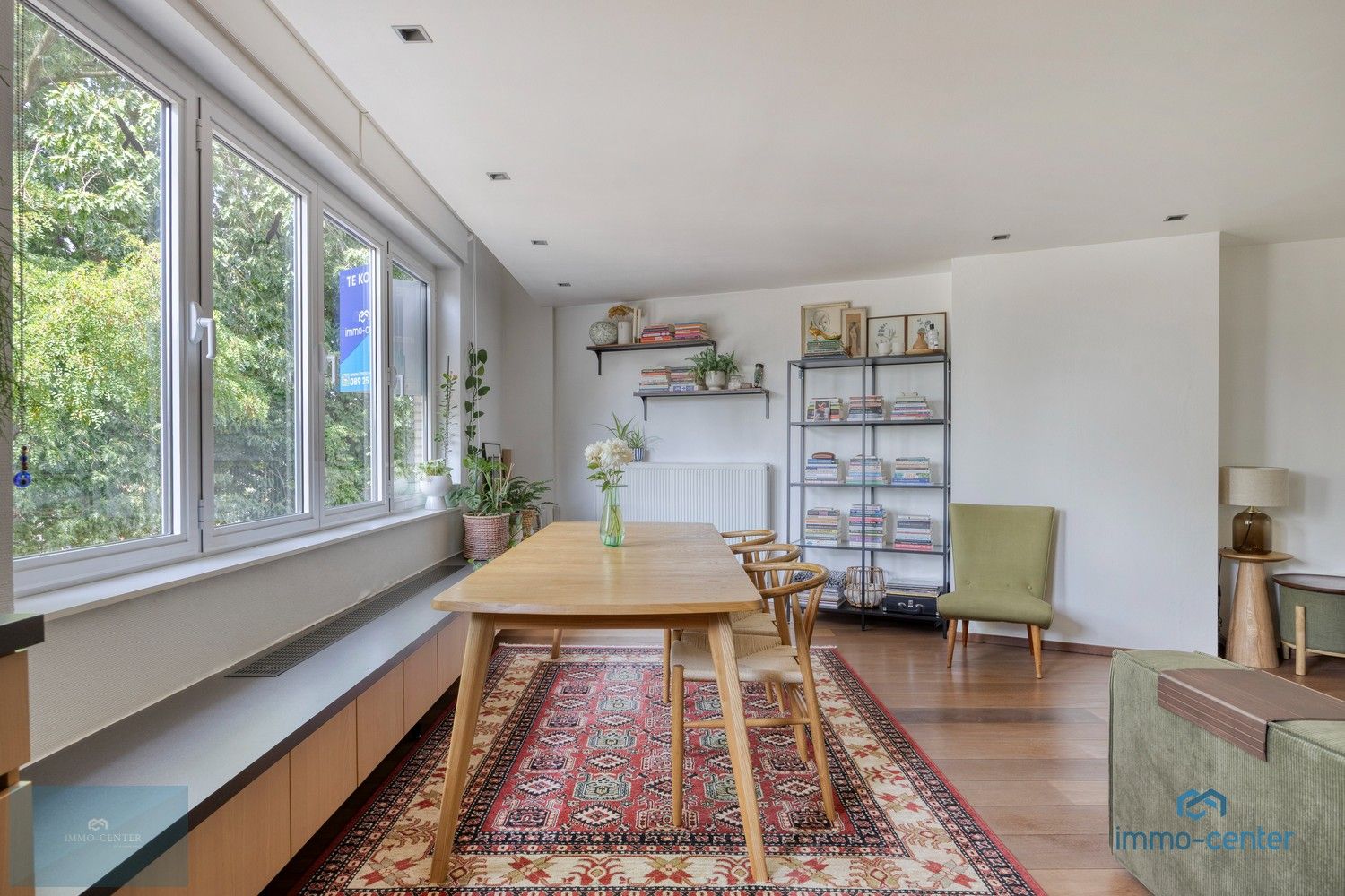 Instapklaar appartement met 1 slaapkamer, terras, extra ruimte, garage en zicht op het park – op toplocatie in Hasselt foto 3