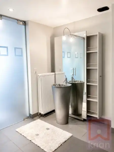 Exclusief opbrengst-/woonpand met handelspand en luxe duplex in hartje Herentals! foto 13