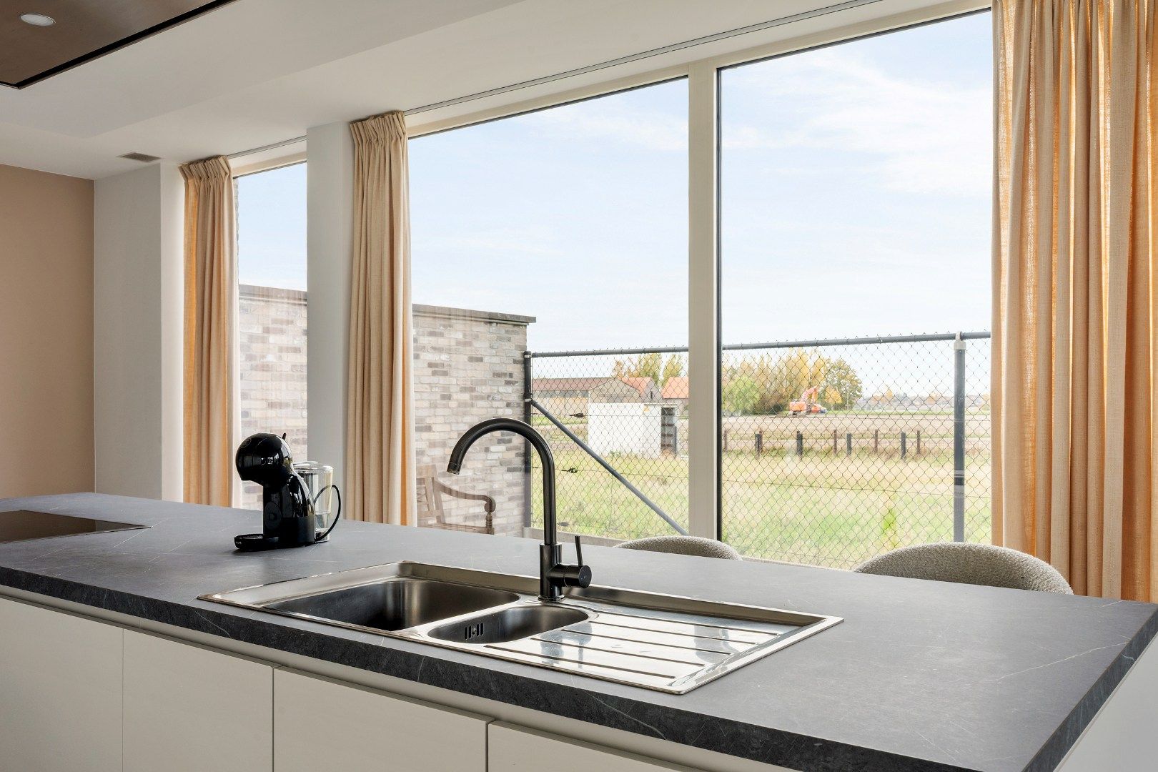 ENERGIEZUINIGE OP-EN-TOP AFGEWERKTE WONING IN TER HAND (GELUWE)  foto 11