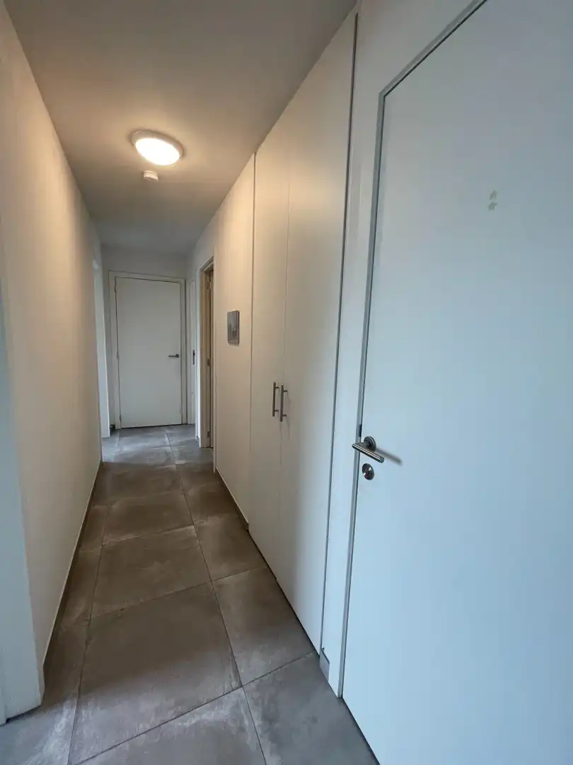 Prachtige penthouse met 3 slaapkamers en twee terrassen vlakbij het centrum van Hasselt. foto 8