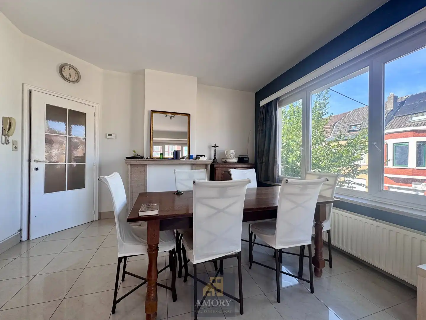 Zonnig hoek-appartement met 2 ruime slaapkamers! foto 4
