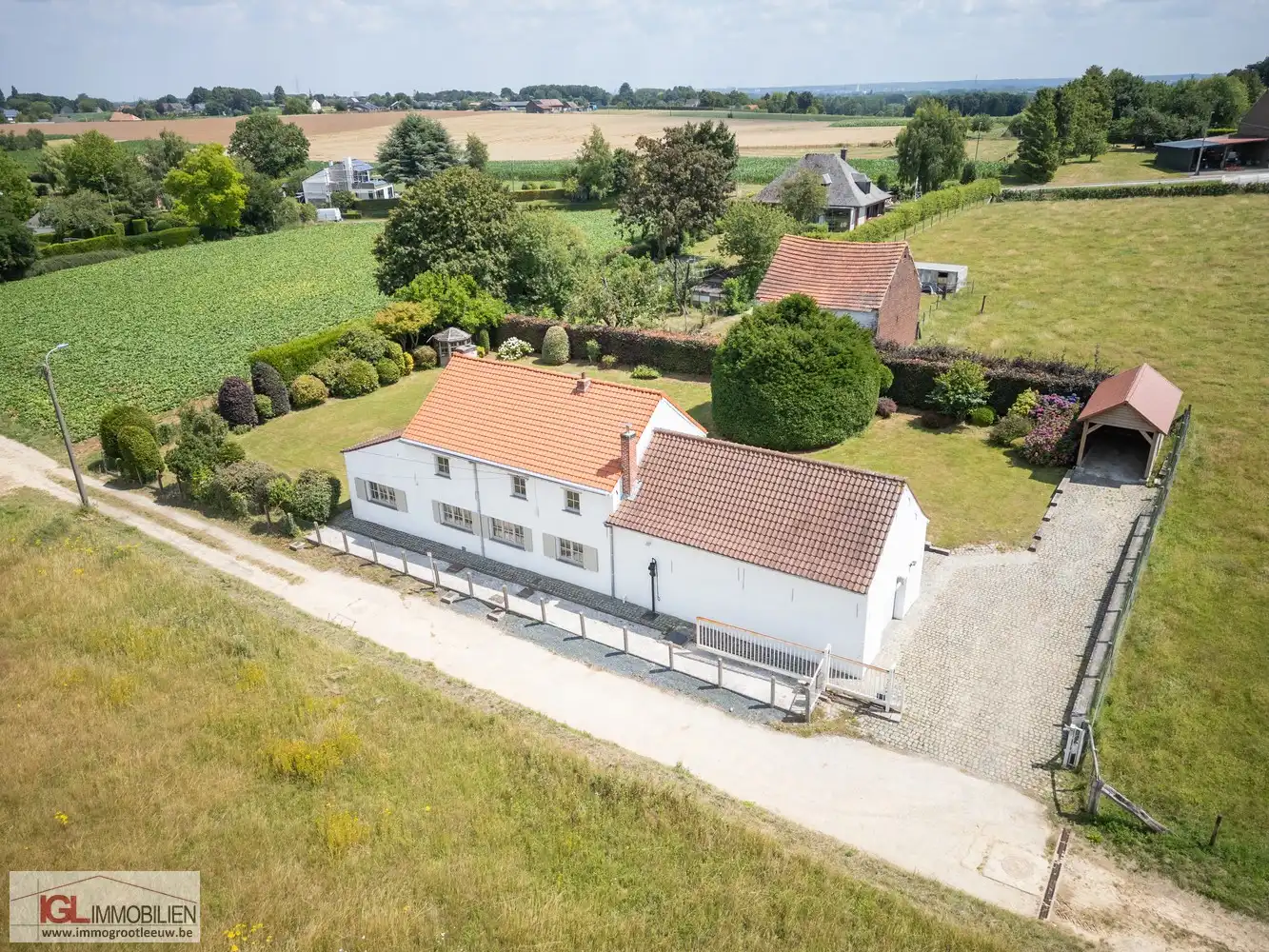 Charmante gerenoveerde hoeve met 4 slaapkamers! foto 30