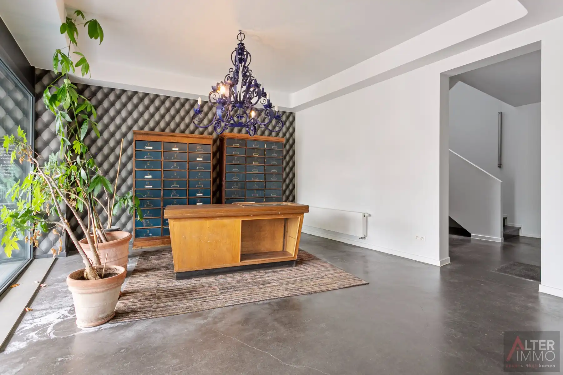 Bedrijfspand met appartement op toplocatie met uiterste visibiliteit! foto 14