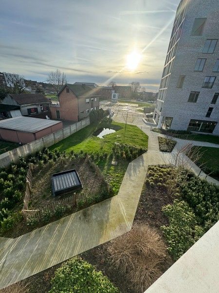 Penthouse met 2 slaapkamers  en een mooi terras. foto 32