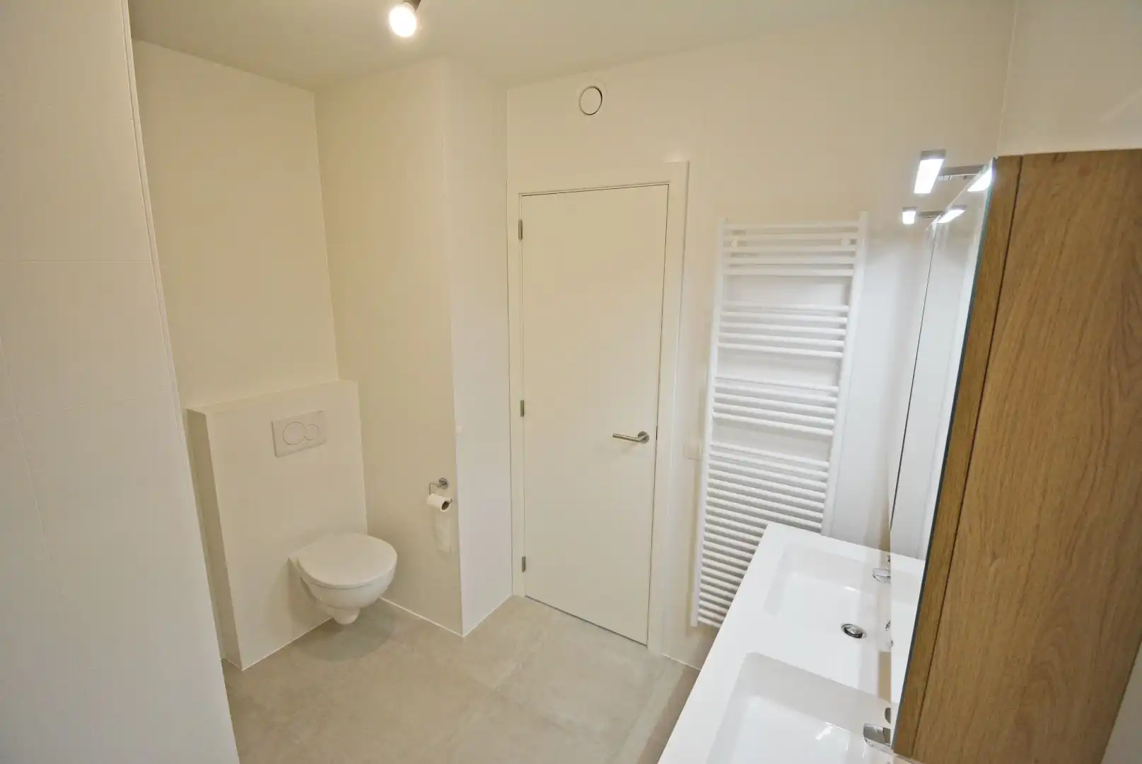 Zonnig nieuwbouw appartement nabij het strand in Duinbergen foto 9