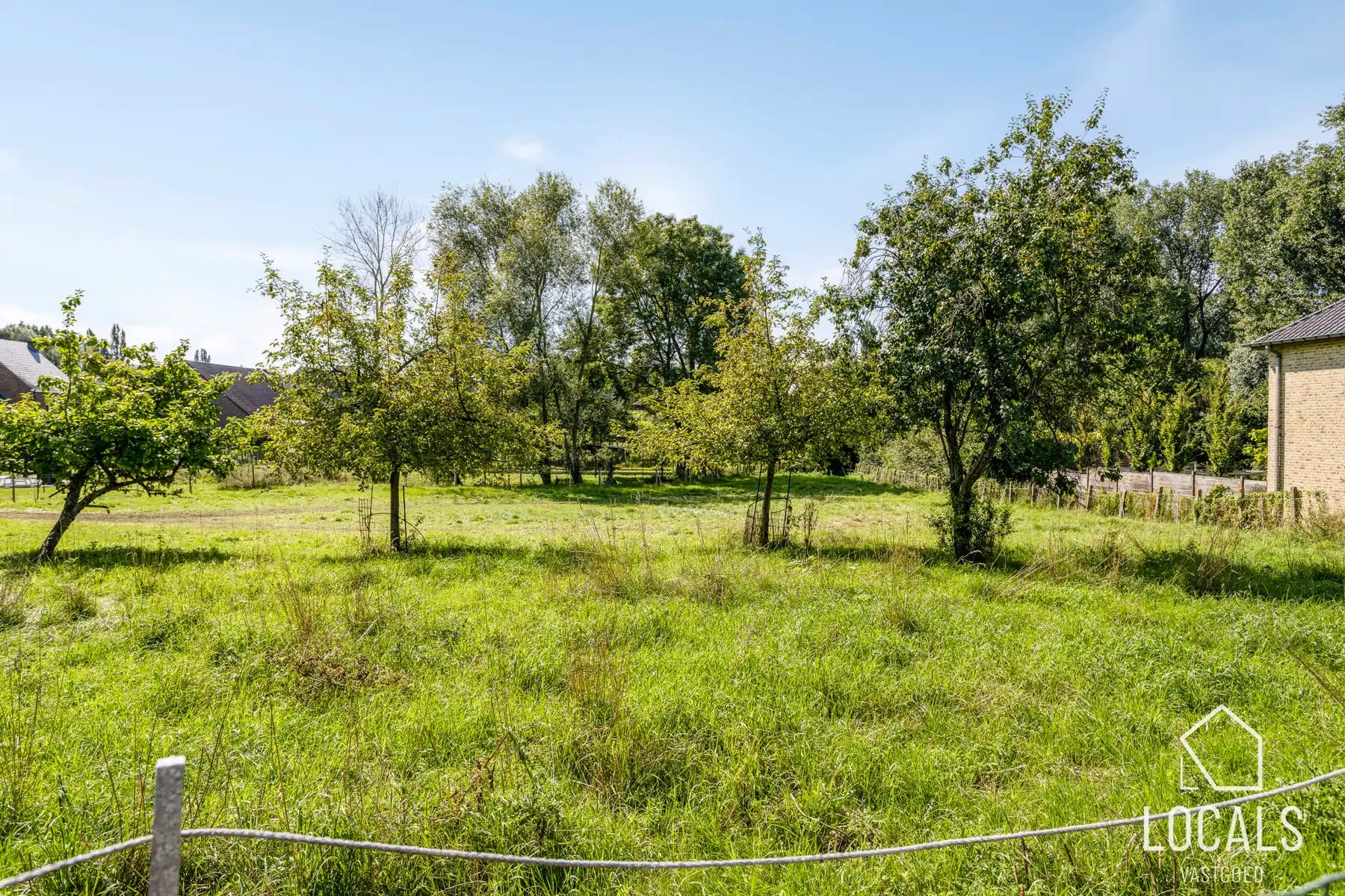 Prachtig gelegen, zuidgerichte bouwgrond met vergunning! foto 3