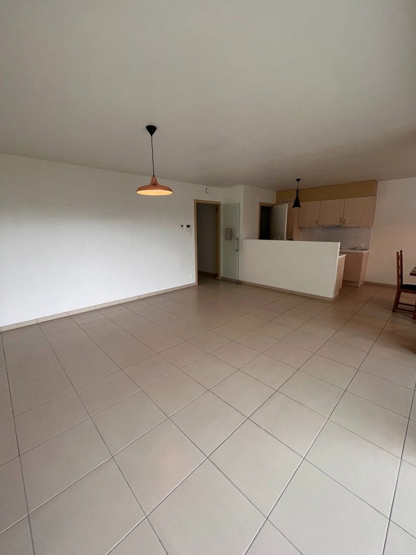 Zeer aangenaam 2-slaapkamerappartement met ruim terras en open zicht te Dok Noord foto 6