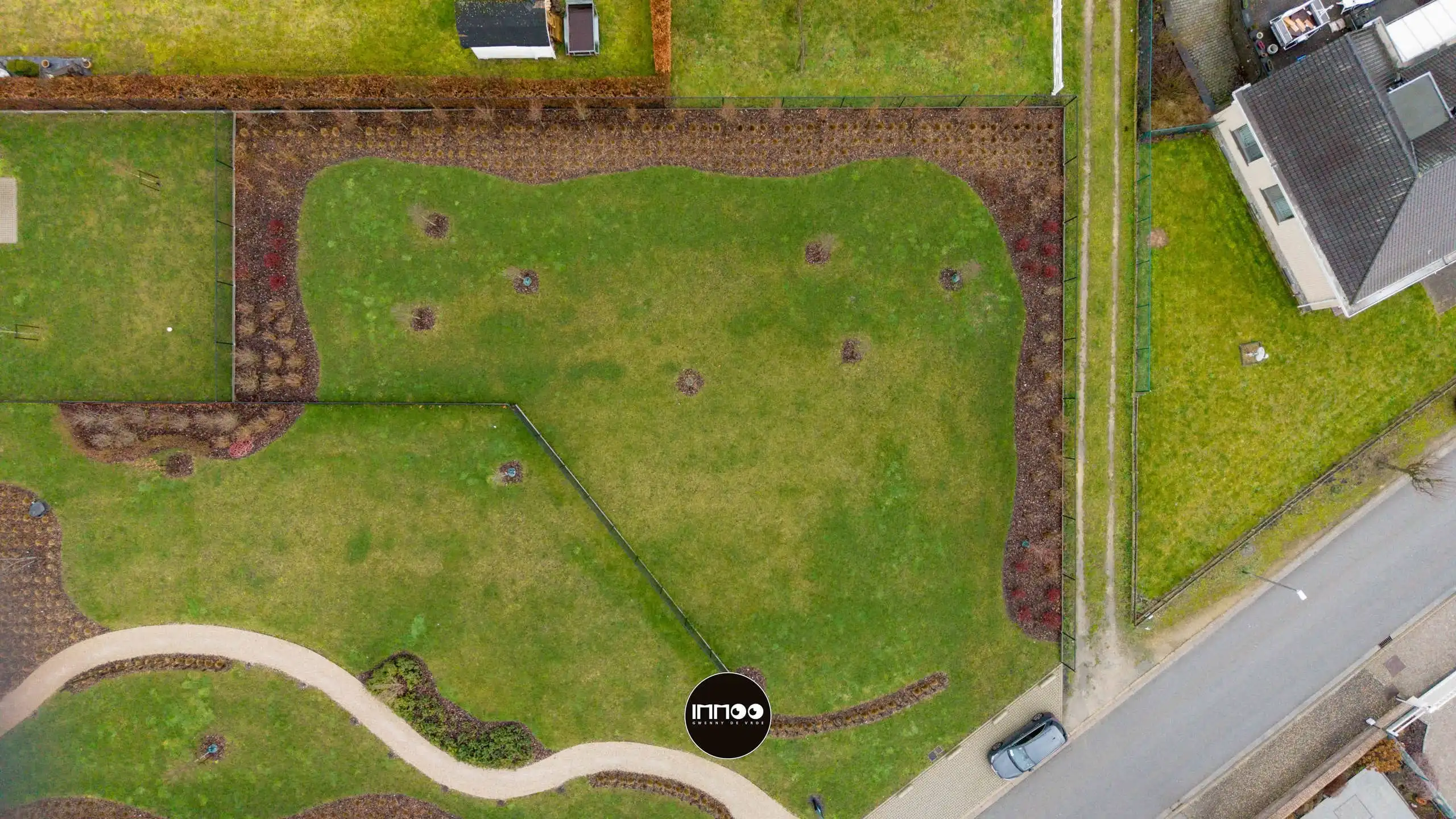 Grond te koop foto {{pictureIndex}}