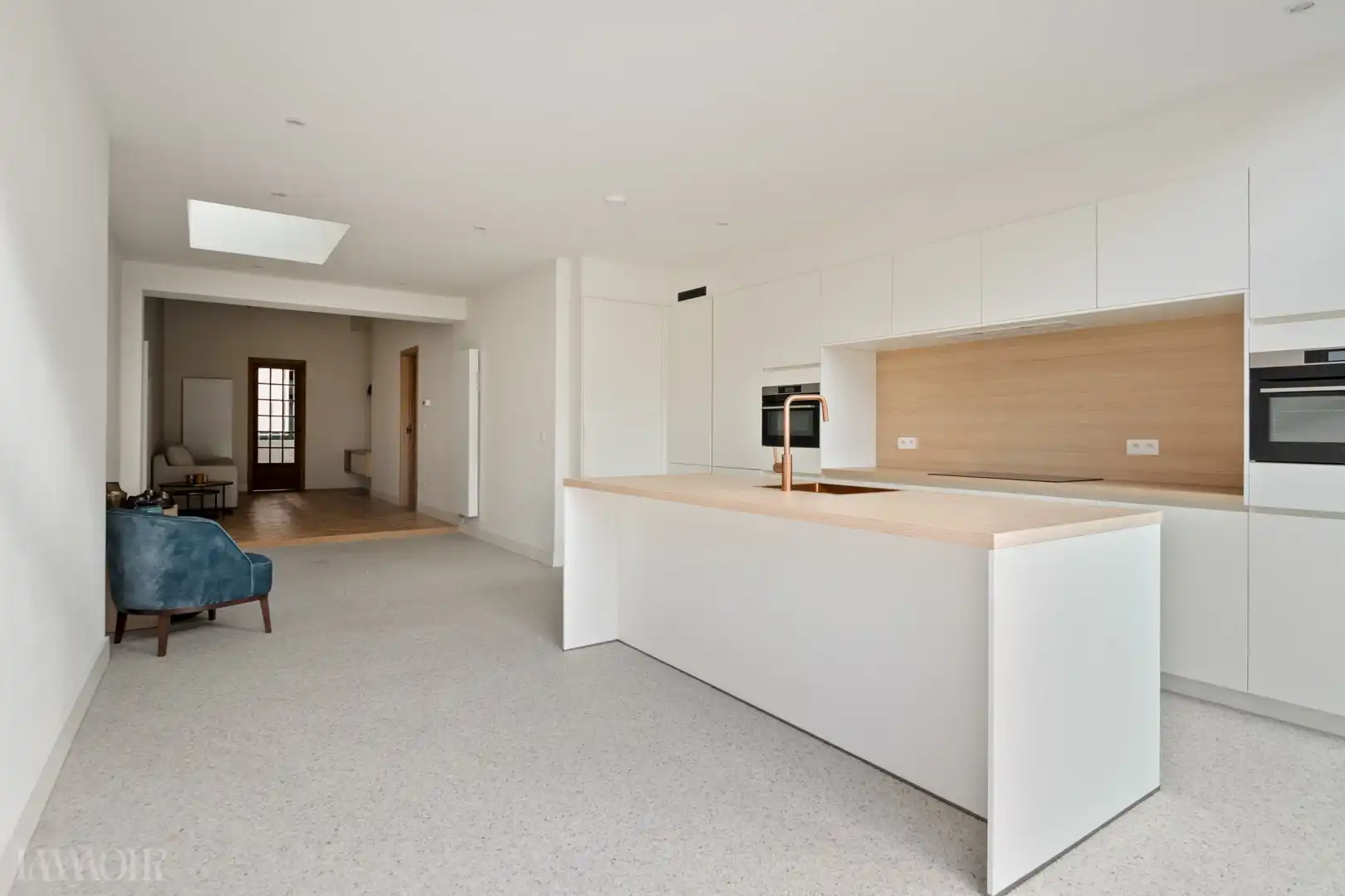 Unieke, volledig gerenoveerde woning met zwembad te Herentals foto 3