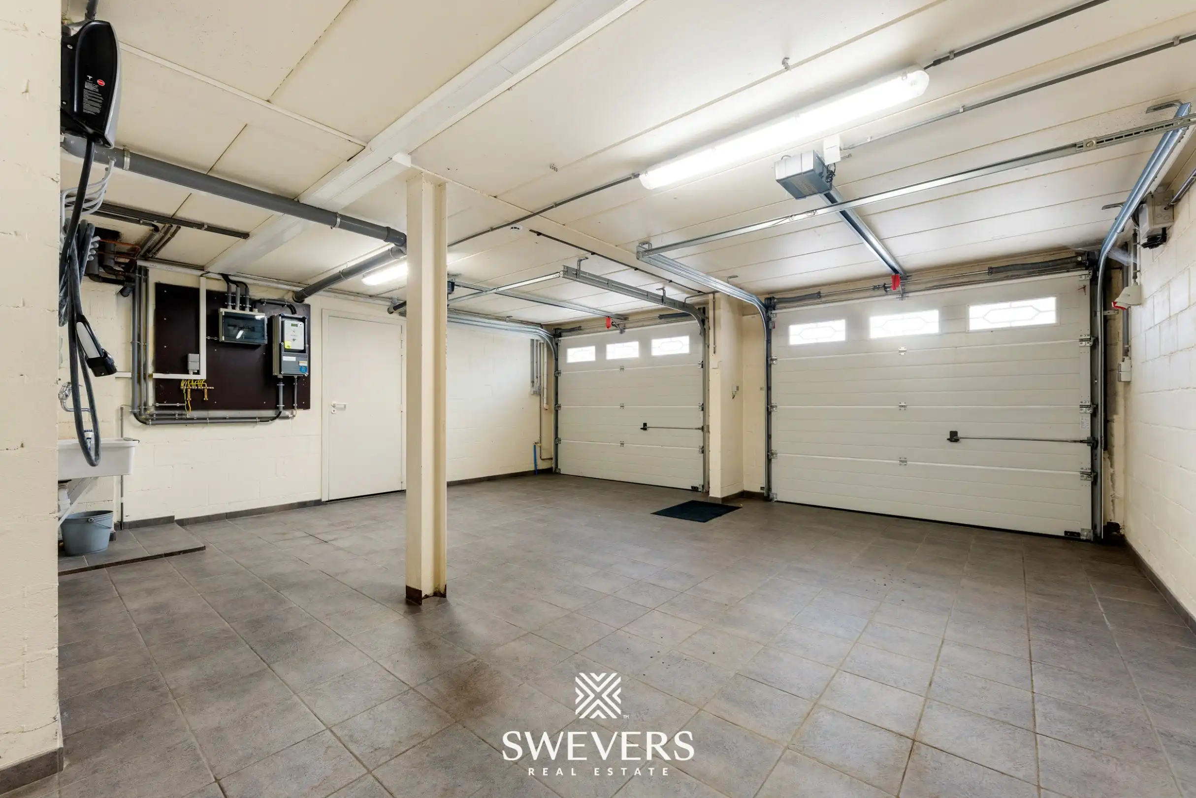 Ruime en instapklare villa met 5 slaapkamers op een perceel van 22a 96ca foto 39