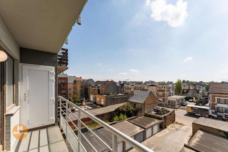 APPARTEMENT MET DRIE SLAAPKAMERS OP DE ZEEDIJK foto 13