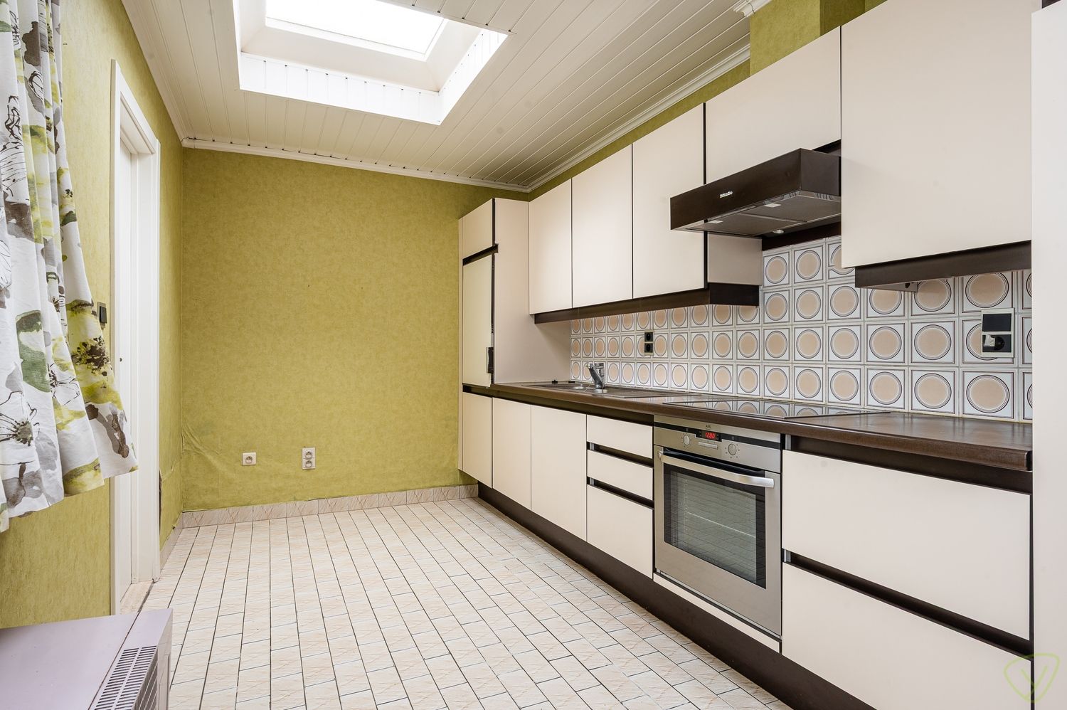 Te renoveren stadswoning met potentieel in hartje Eeklo foto 7