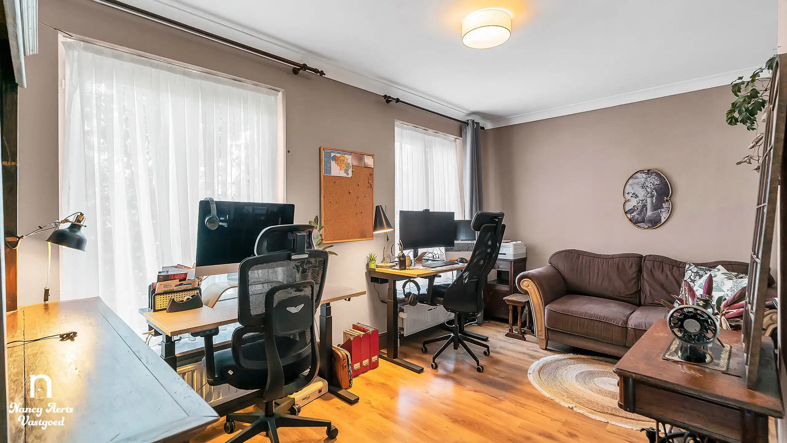 Veelzijdige villa met bijna 20 are groen en aparte woonunit foto 19