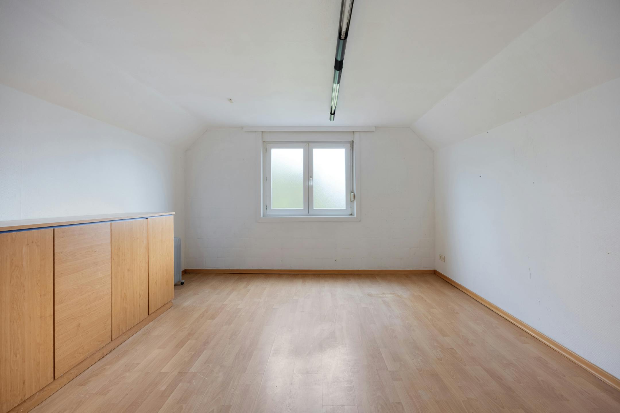 Unieke handelswoning met magazijn in Zomergem foto 27