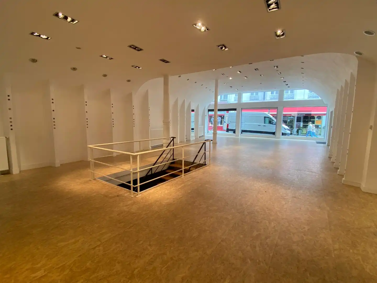 Ruim handelspand op de Oude Koornmarkt  foto 3