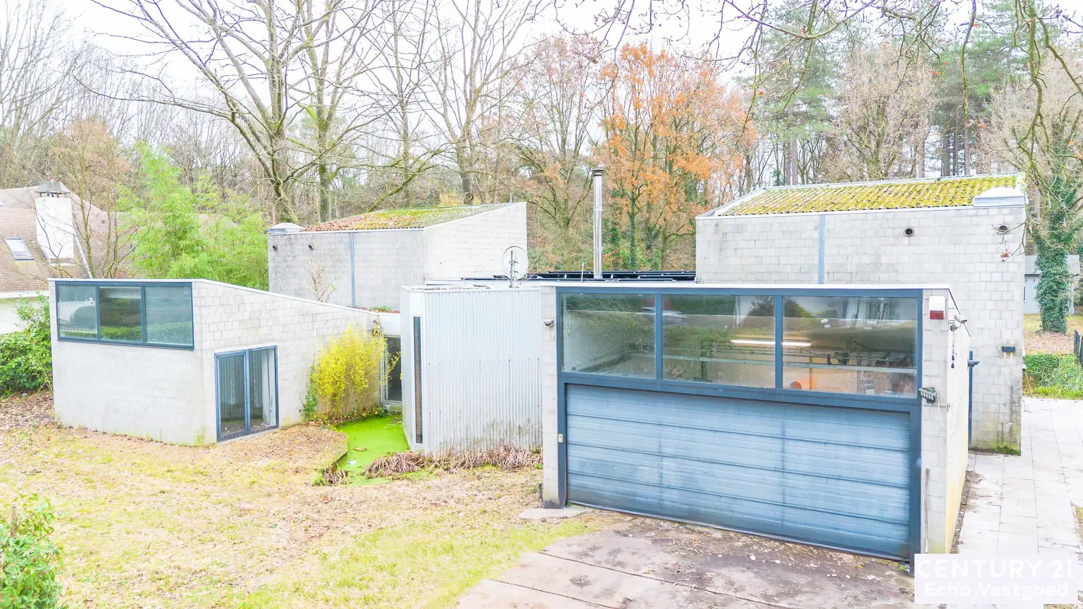 Unieke te renoveren villa in villawijk “De Lint” foto 24