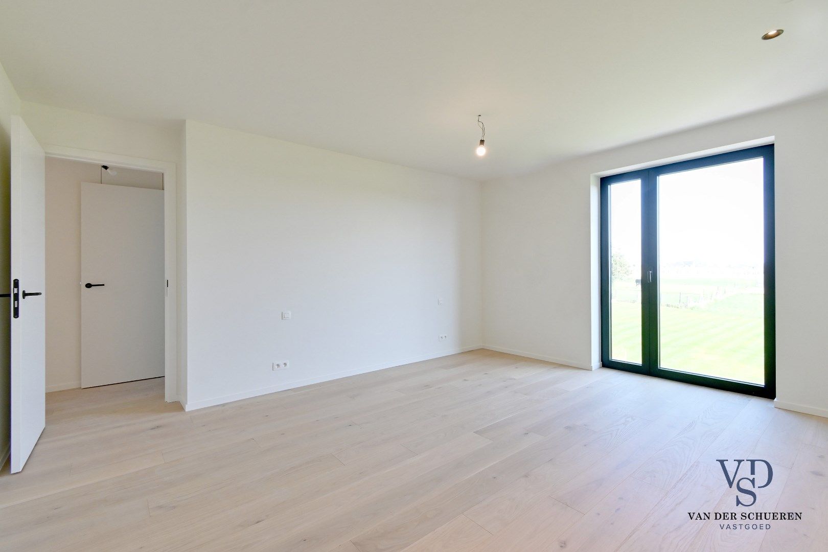 IN OPTIE ! Half Open Bebouwing met afzonderlijke garage  foto 23