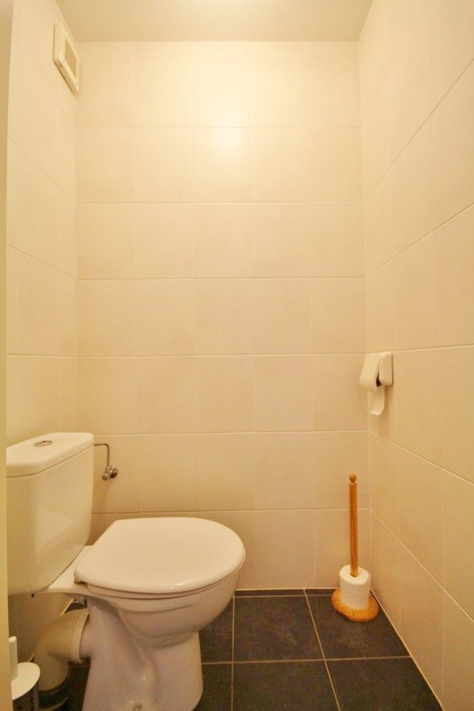 Gelijkvloers appartement met 3 slaapkamers, garage en kelder op  wandelafstand van het centrum foto 24
