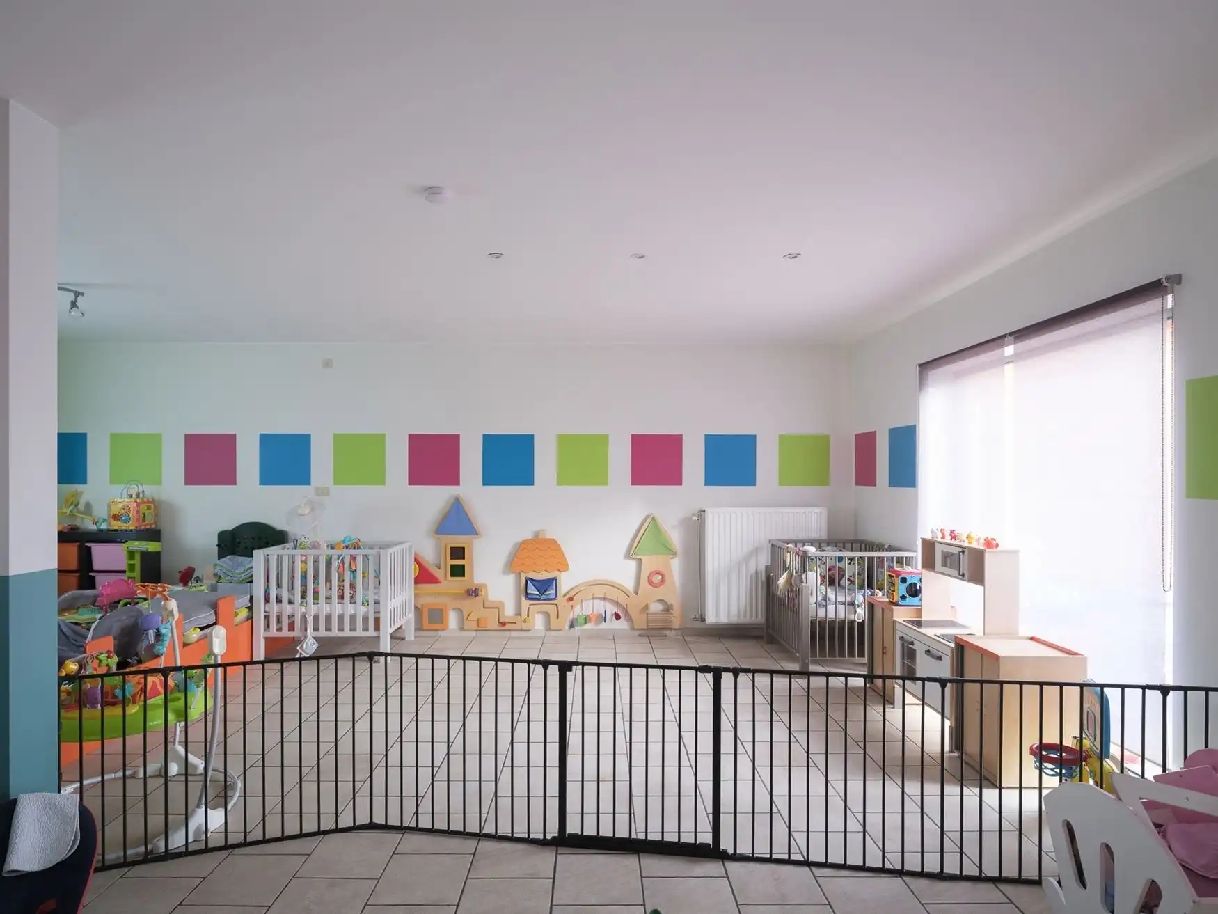 Ruime woning met zuidgerichte tuin en open zicht. foto 9