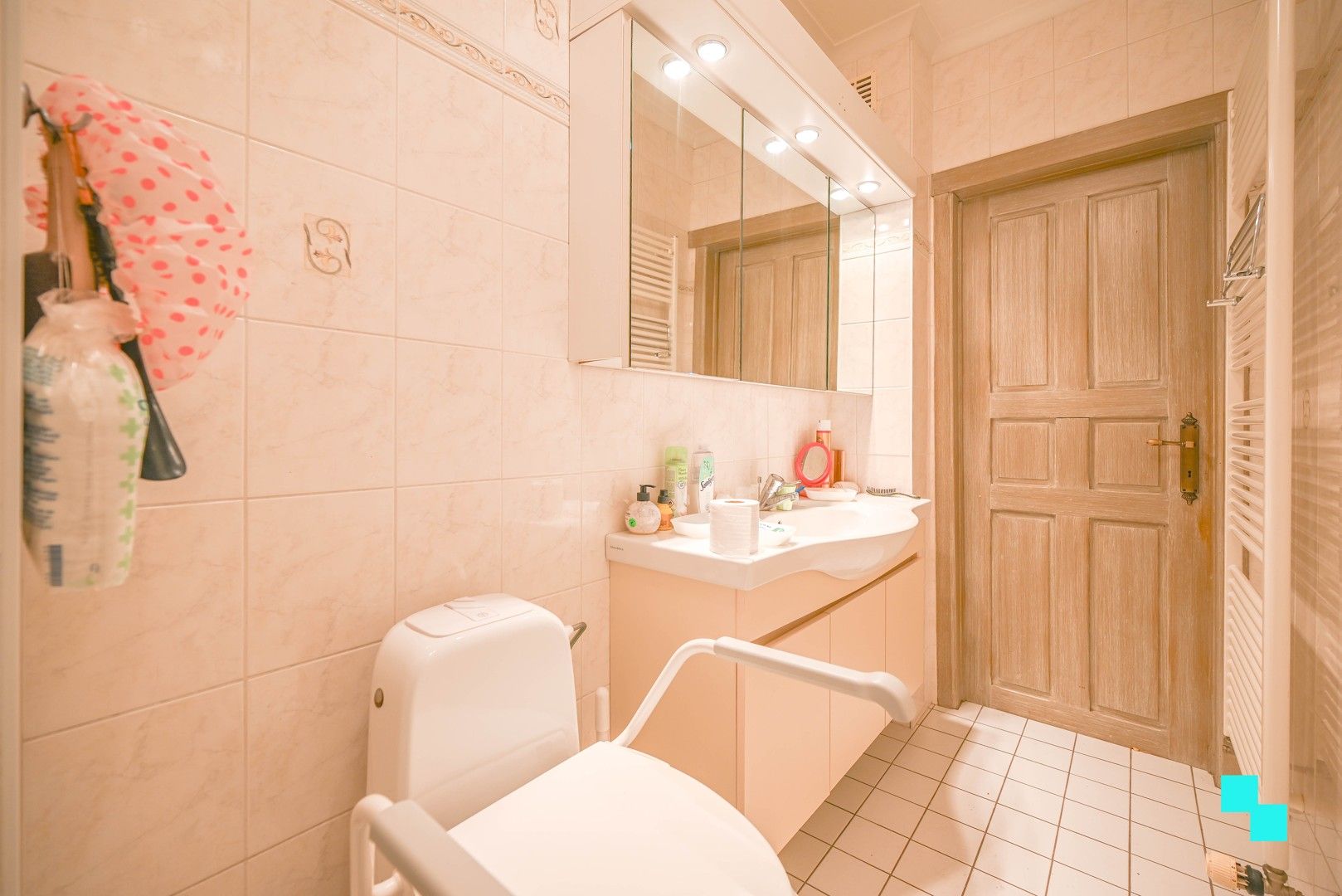 Bungalow met tuin in Harelbeke foto 14