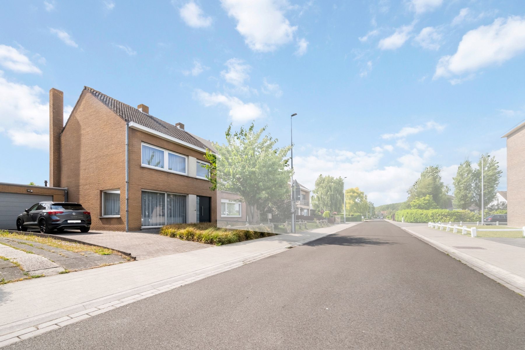Zeer rustig gelegen 3-slpk woning te Sint-Kruis incl. garage foto {{pictureIndex}}