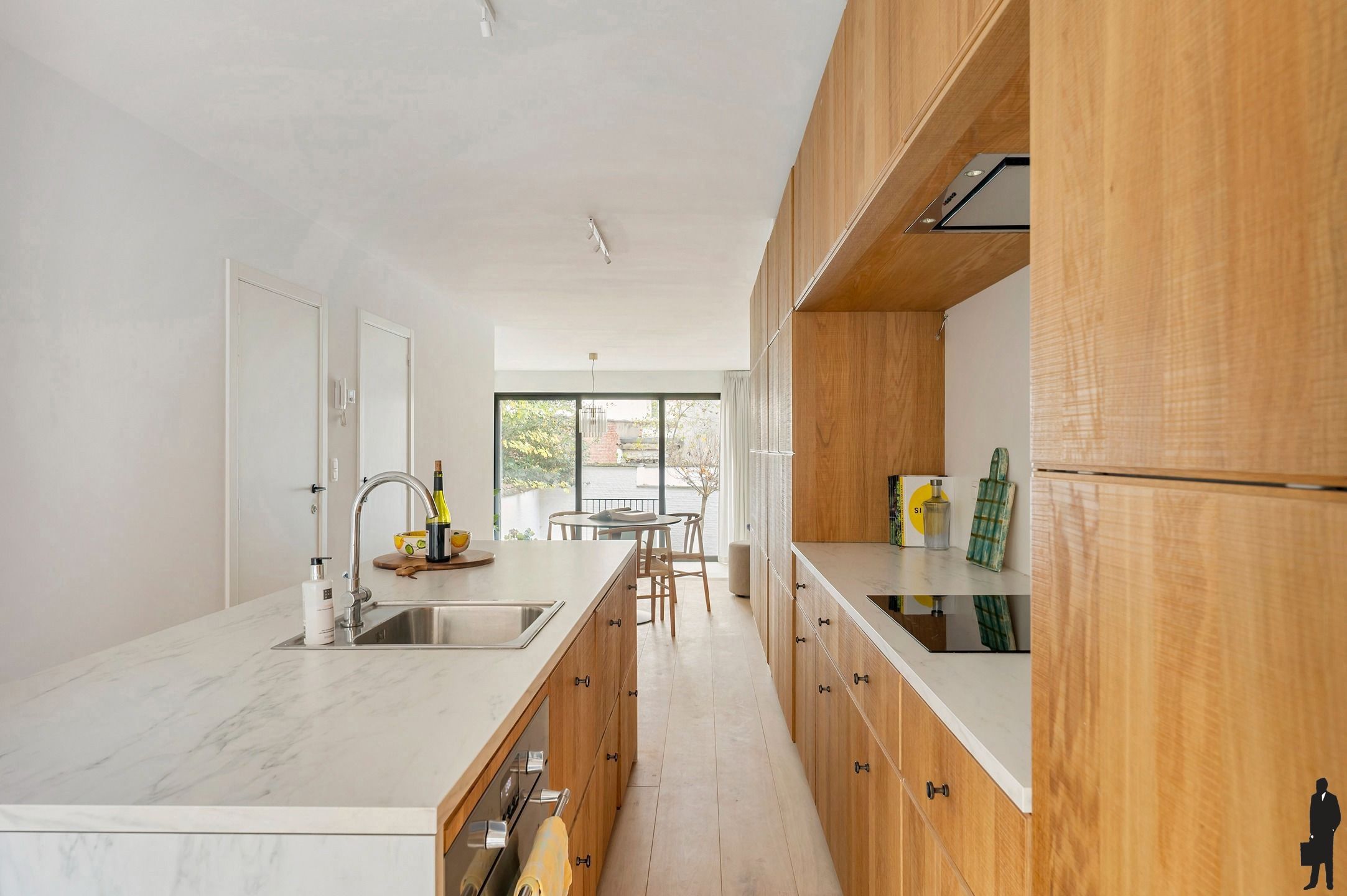 Duplex gelijkvloers appartement met zuid-west tuin op toplocatie – Antwerpen Zuid foto 3