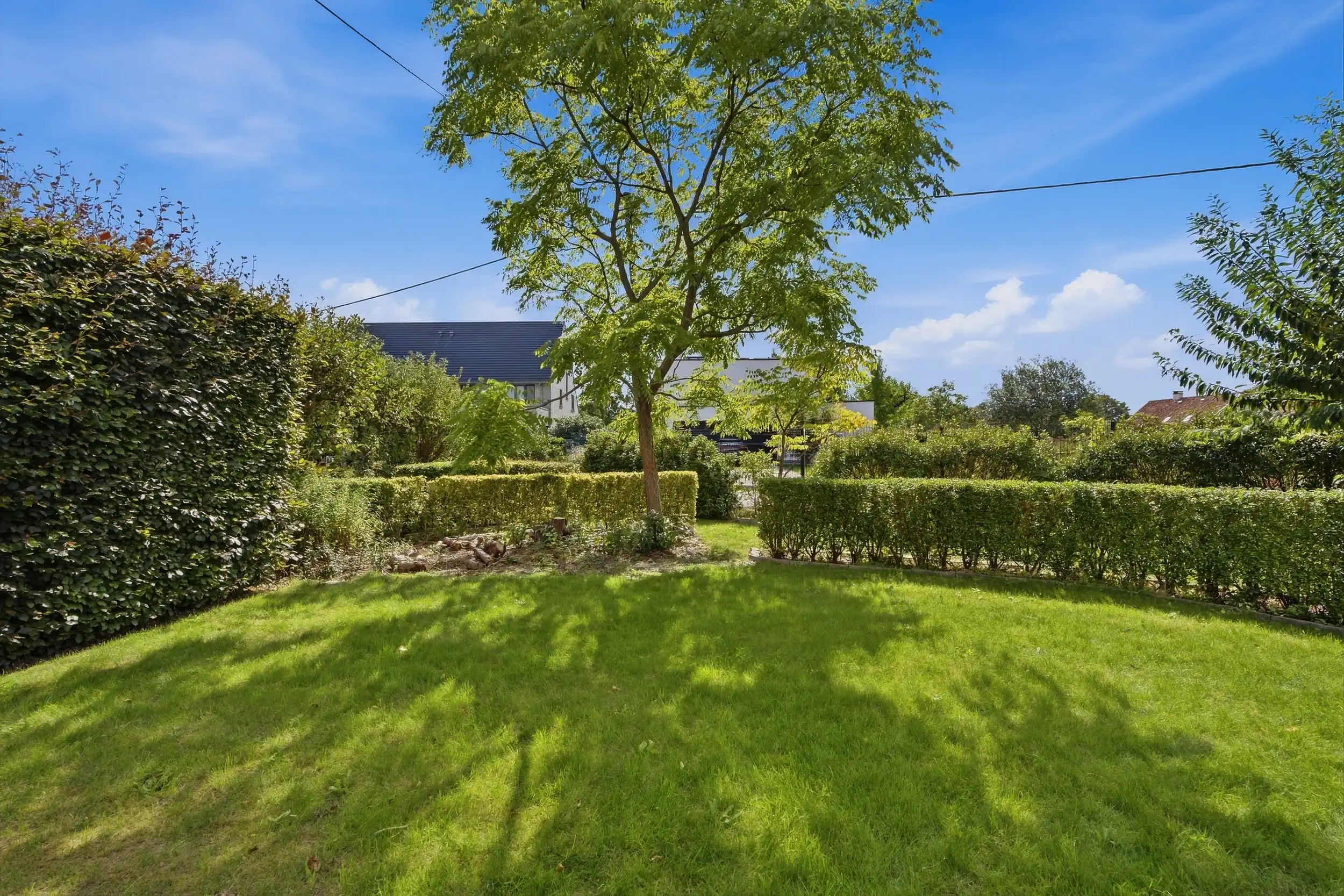 Te renoveren woning met tal van mogelijkheden foto 32