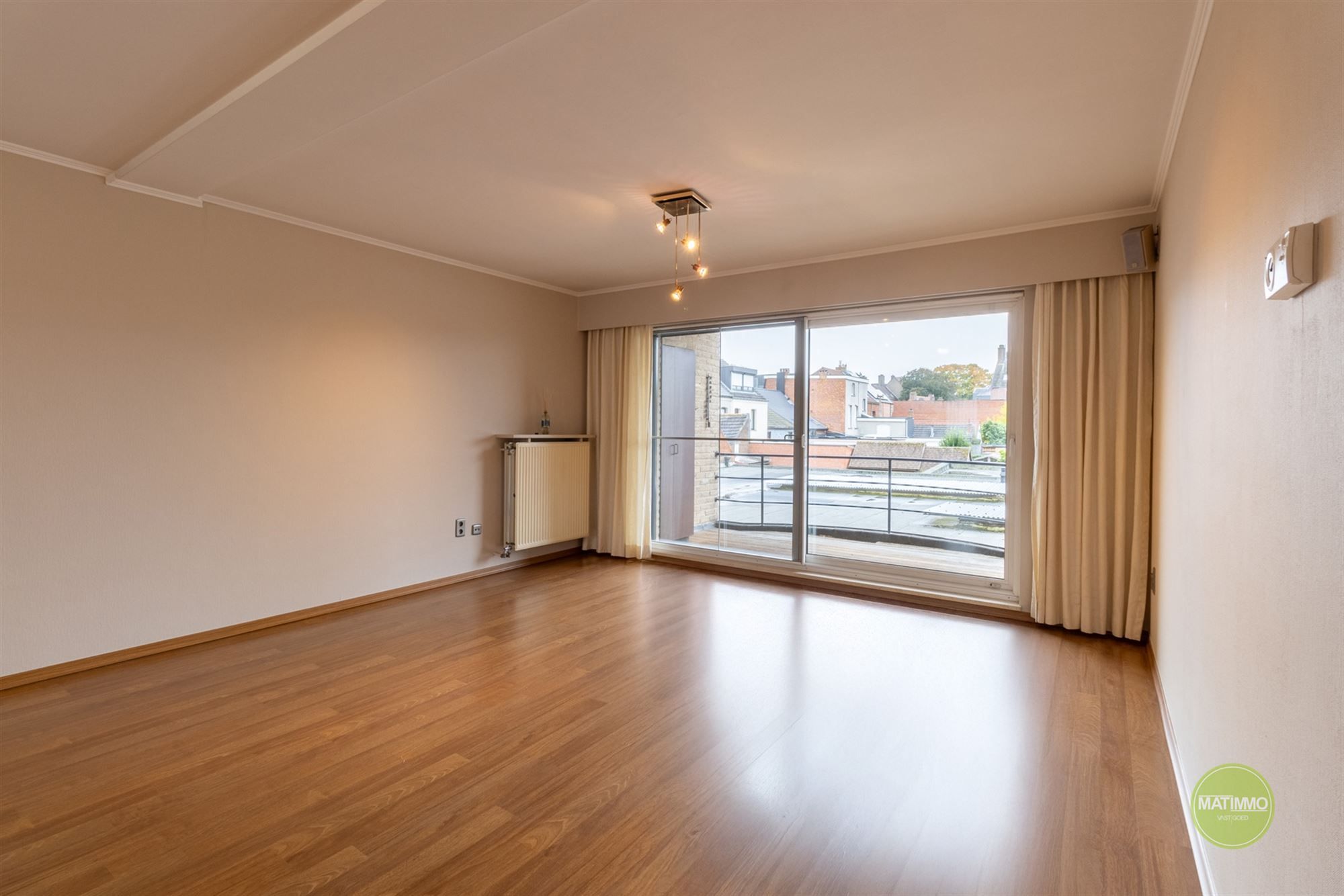 Ruim tweeslaapkamer appartement met terras en garage in Mol  foto 4