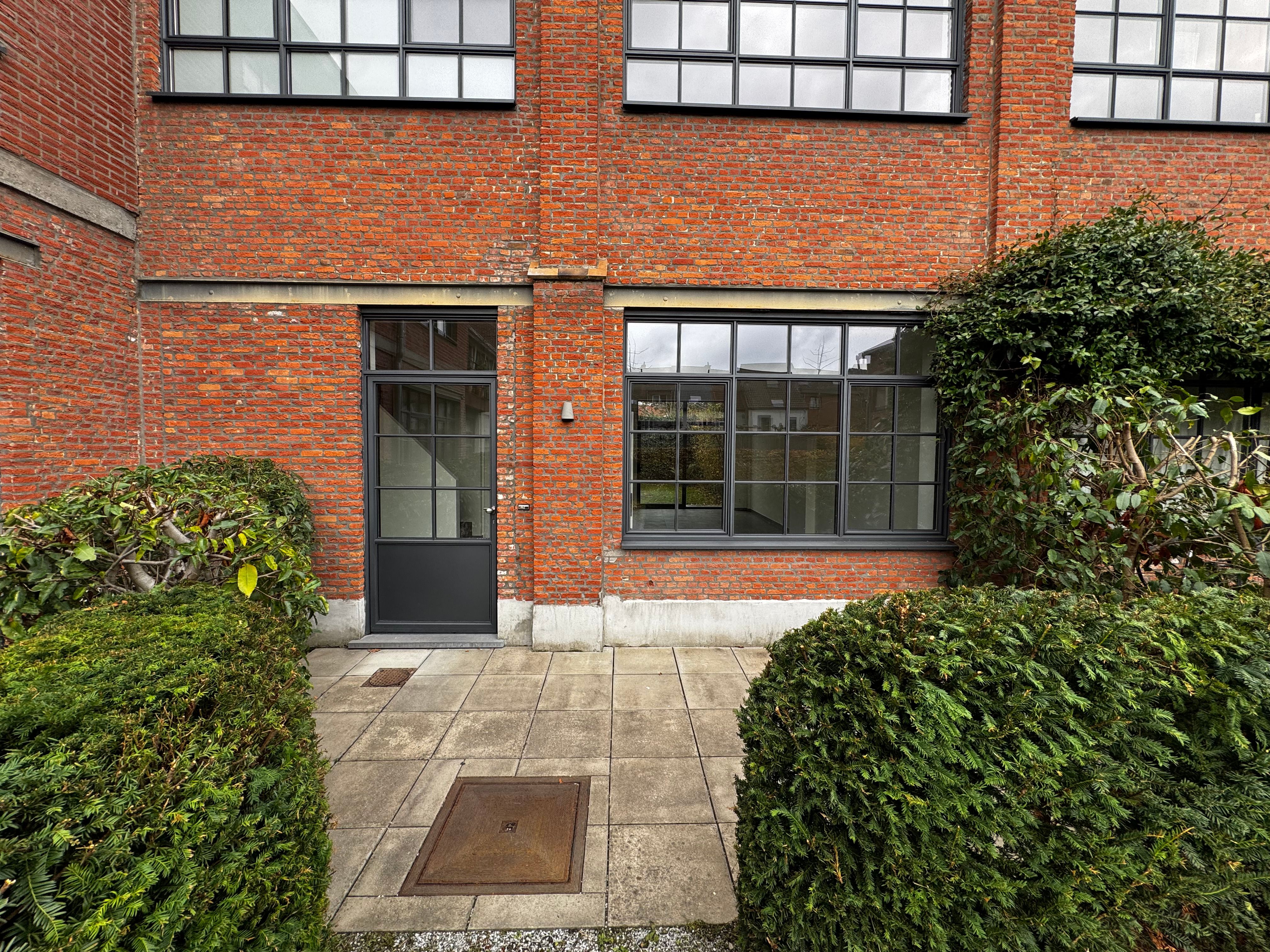 Gerenoveerde woning met 3 slaapkamers en tuin foto 4