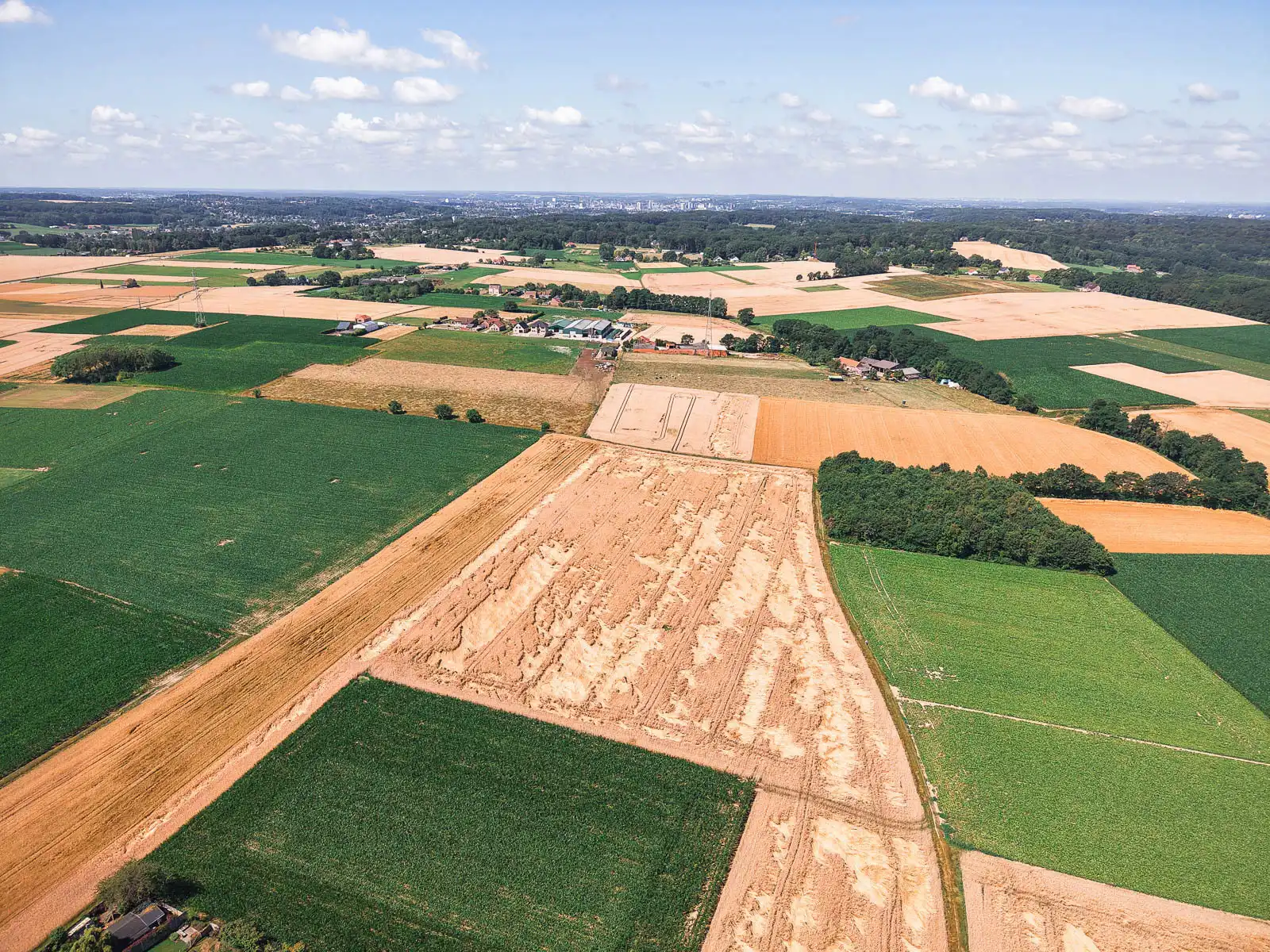 Prachtig stuk landbouwgrond op toplocatie in groene omgeving foto 5
