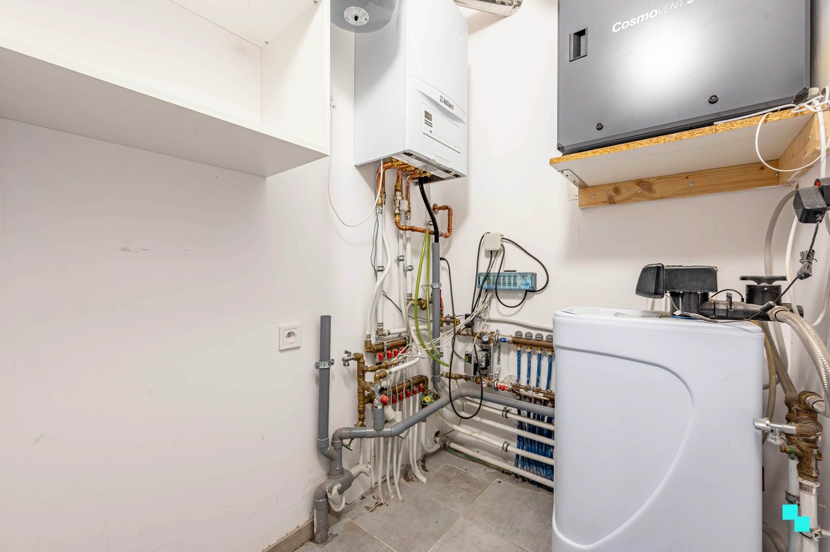 Instapklare, energiezuinige woning te Oostrozebeke foto 8