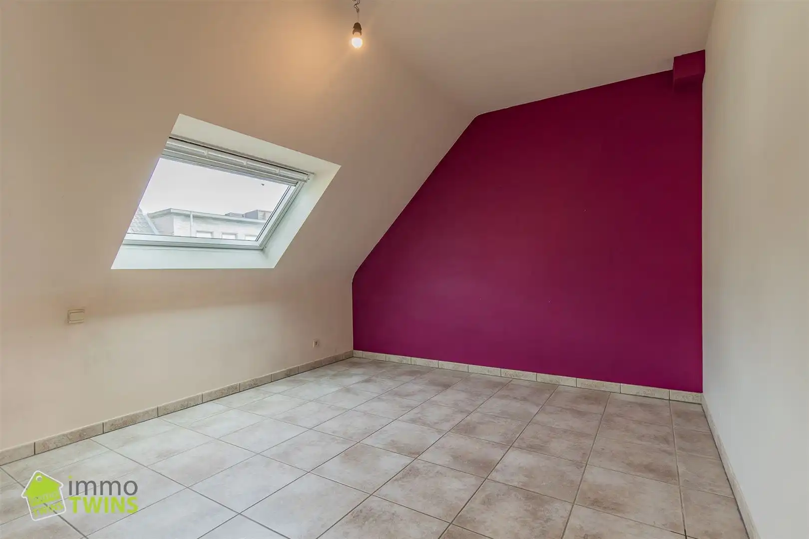 Duplex app. met 3 slpks, terras, autostaanplaats & garage foto 10