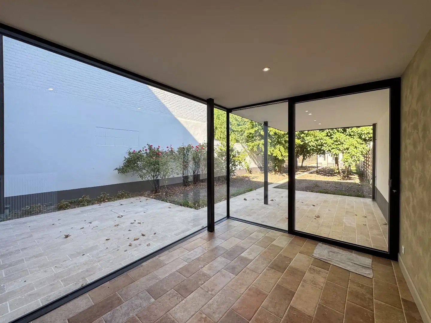 Prachtig gerenoveerde woning met 3 slaapkamers en tuin. foto 7