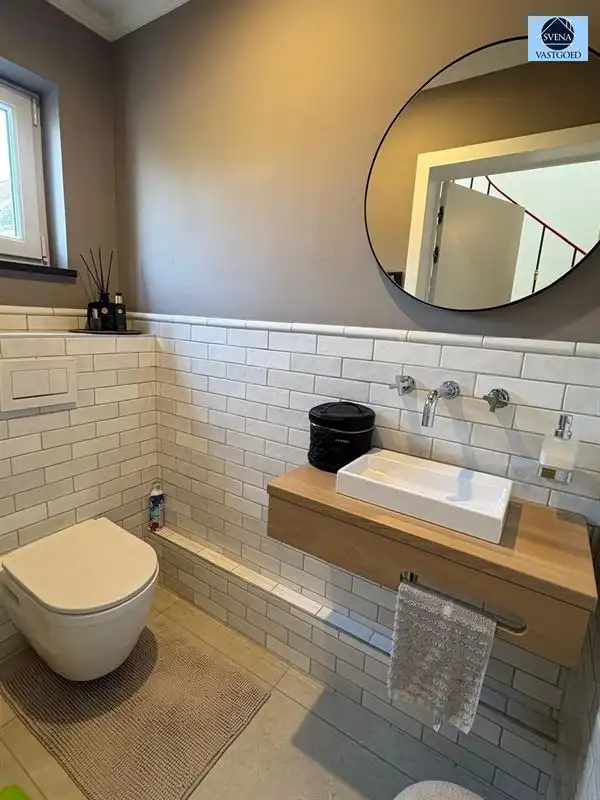 ZEER GOED GELEGEN, MOOIE WONING MET GARAGE foto 8