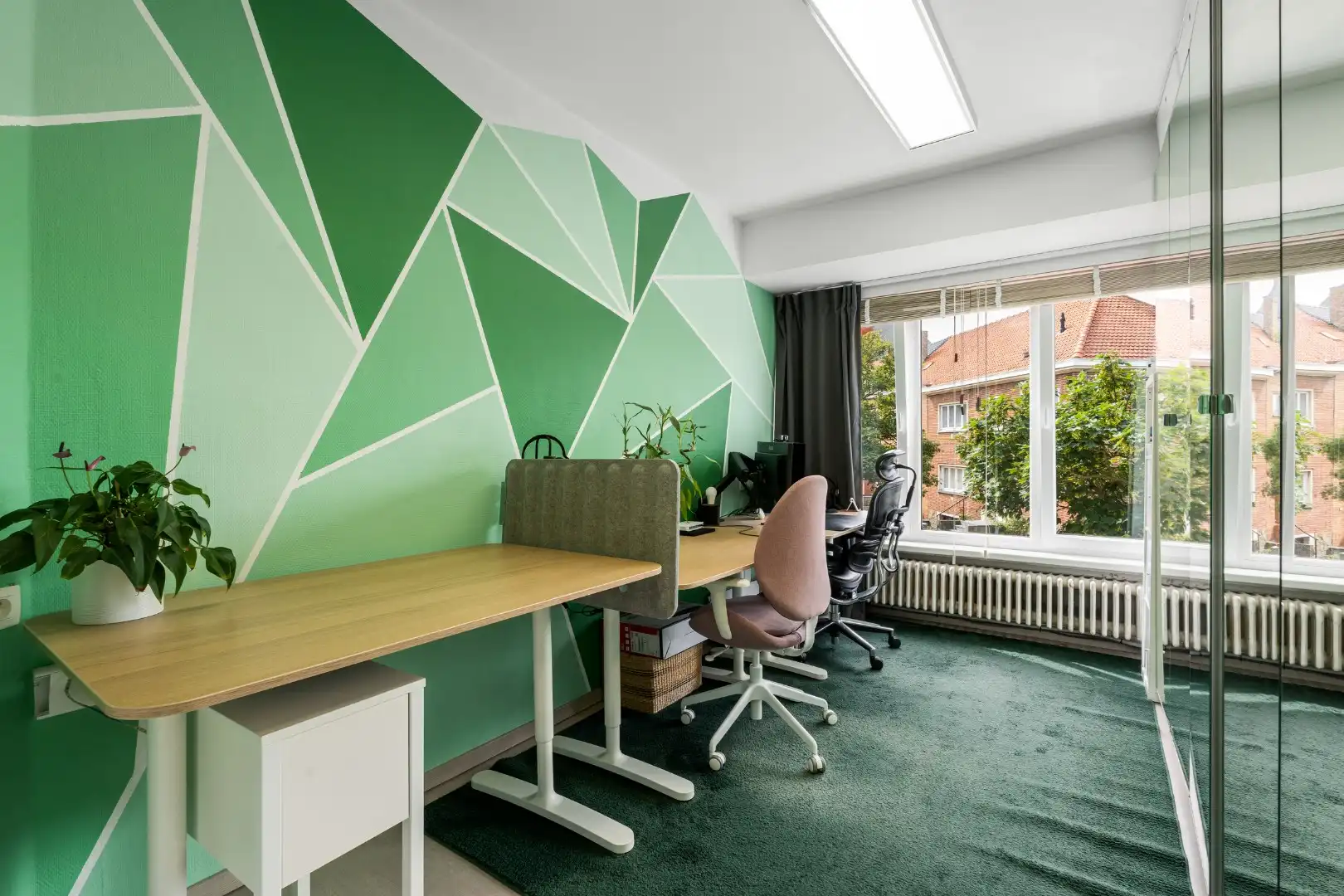Lichtrijk en instapklaar appartement te Mariakerke met gunstig EPC-label B! foto 8
