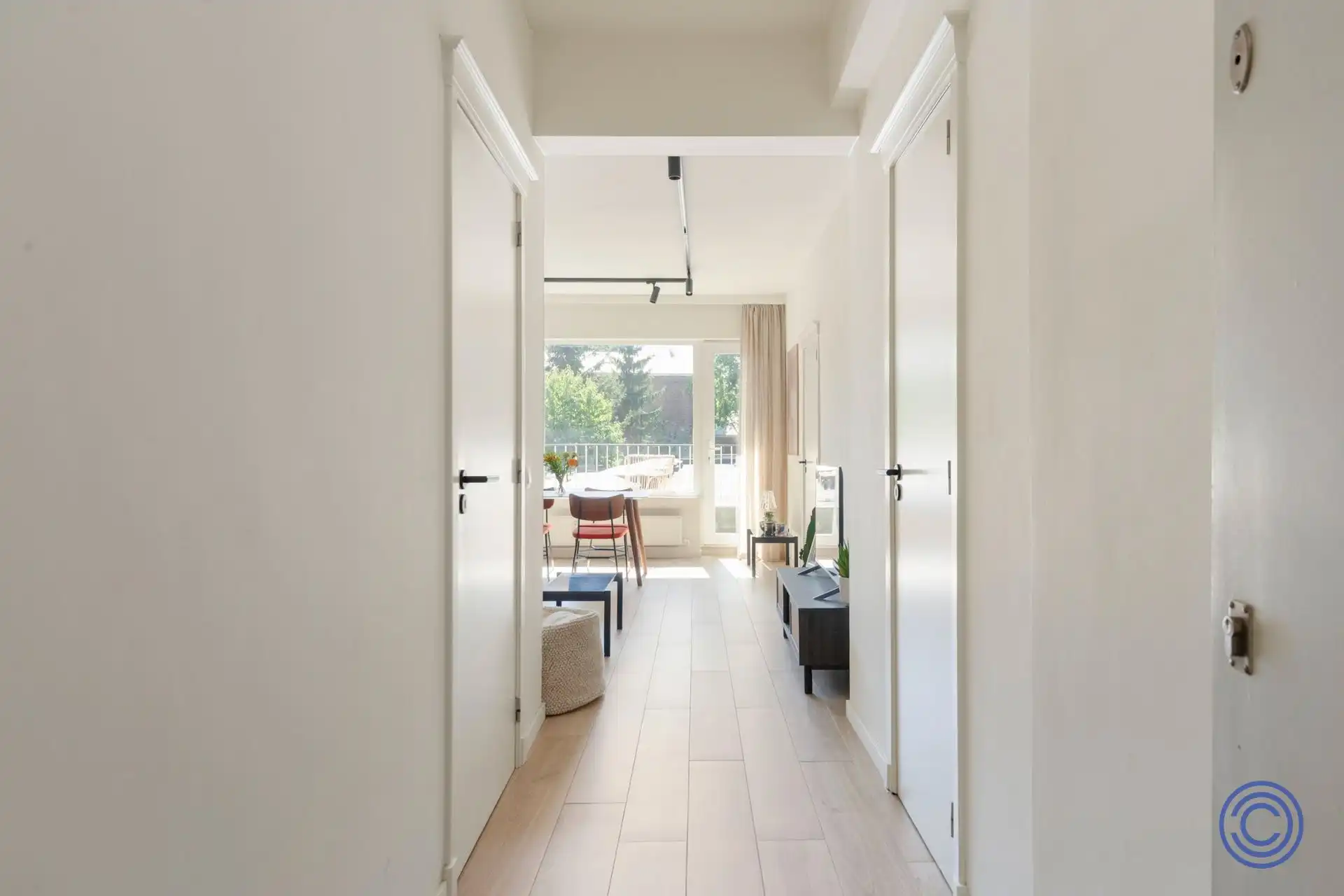 Cosy appartement met groot, zonnig terras middenin de stad! foto 7