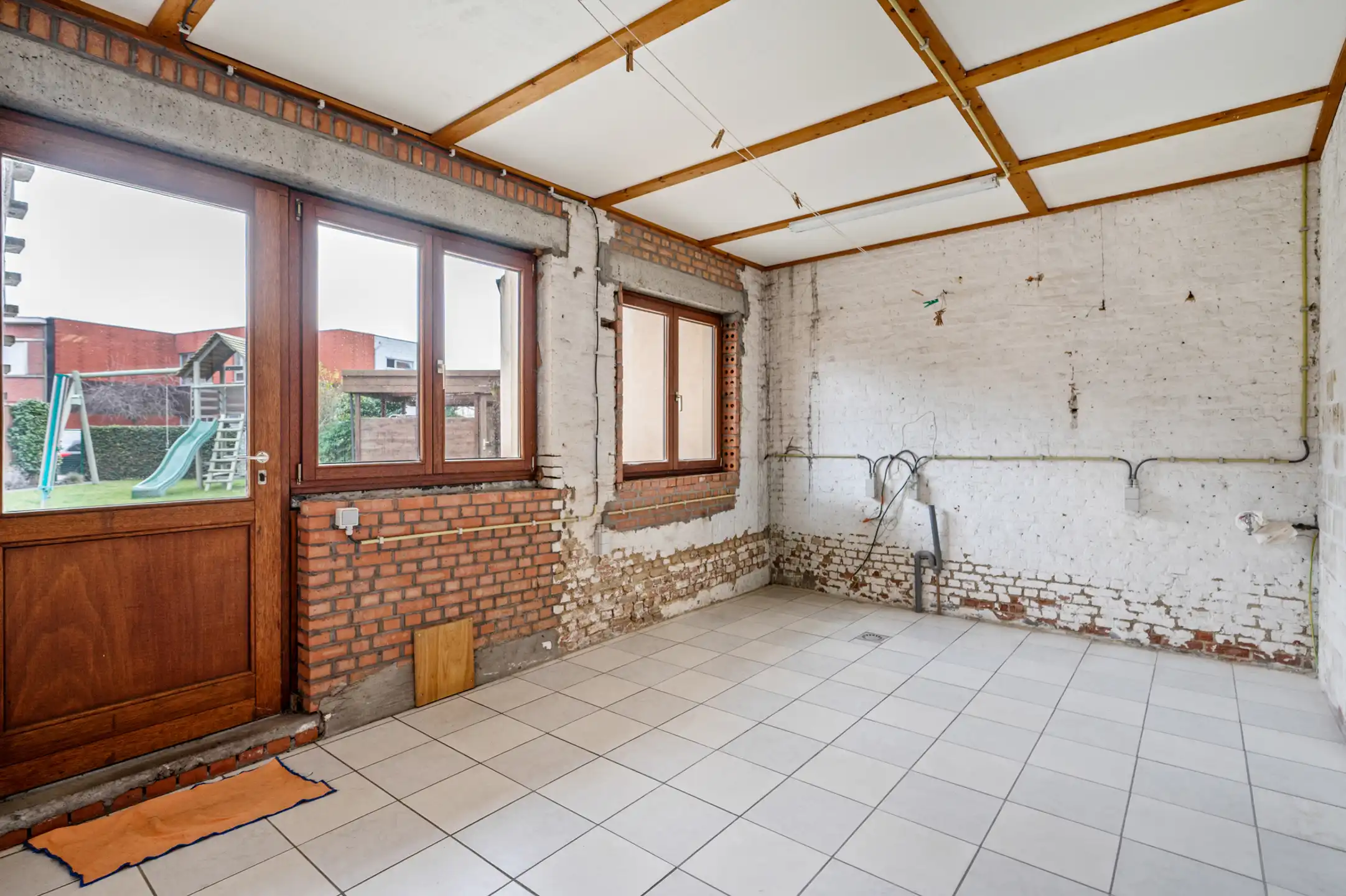 Woning met mooi potentieel in het centrum van Hove foto 6