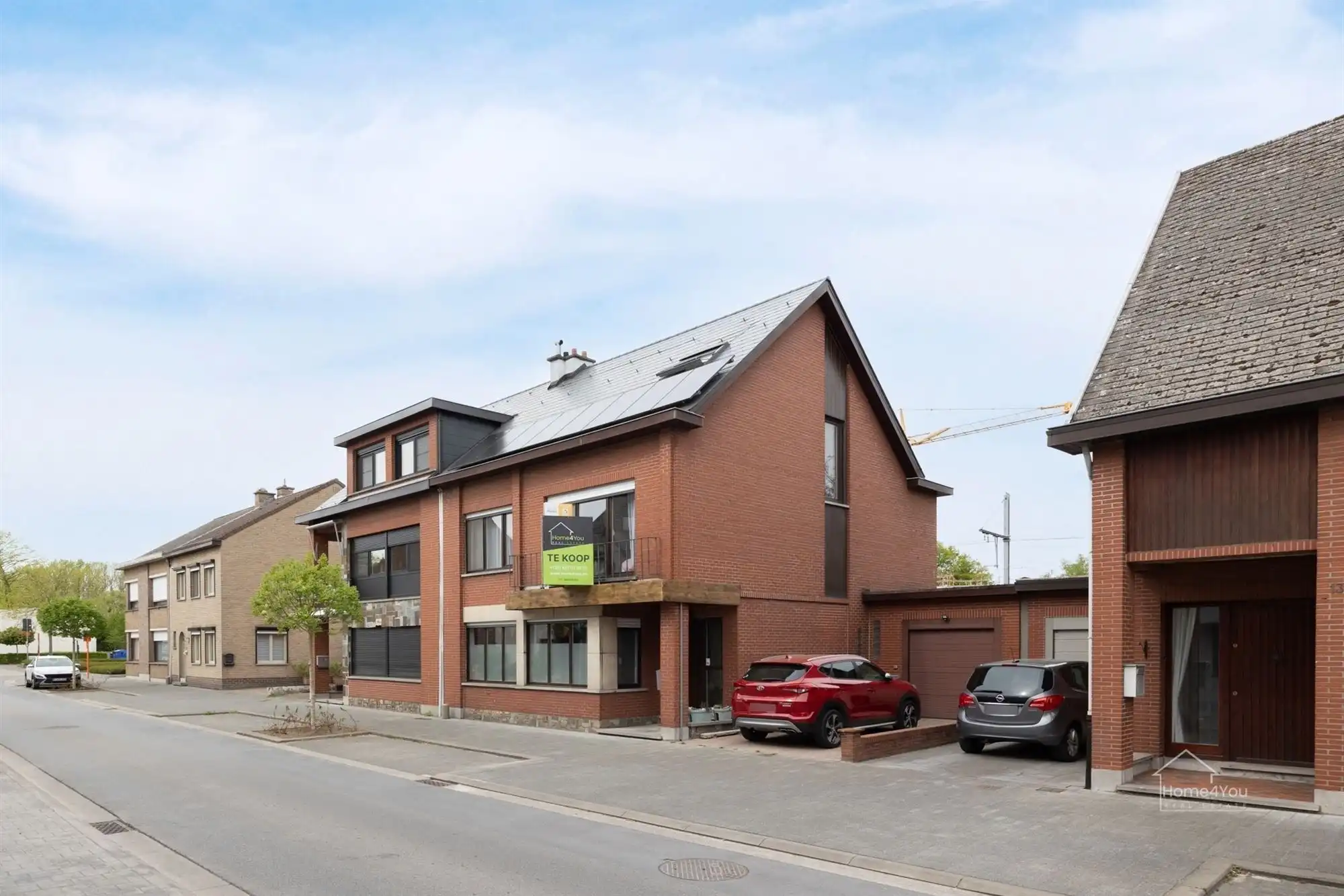 HOB met 4 slaapkamers en 2 badkamers foto 22