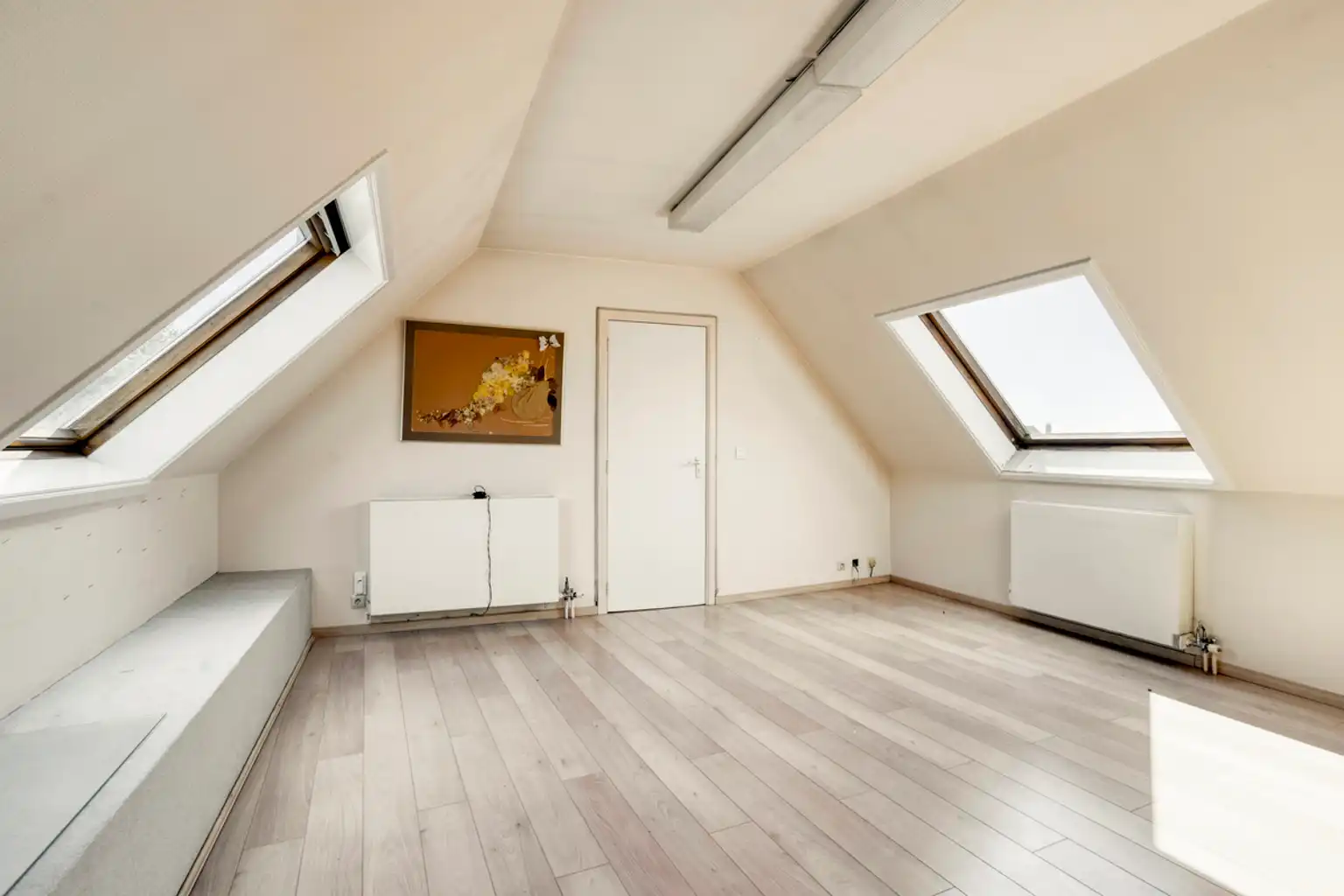 Zeer ruime duplex met 4 slaapkamers en terrassen in Jette foto 24