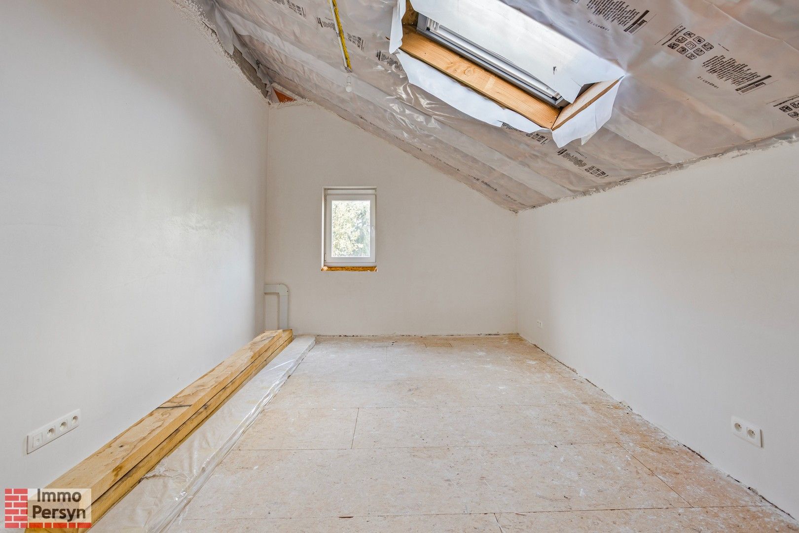 Halfopen instapklare woning met 4 (mogelijk 5) slaapkamers foto 16
