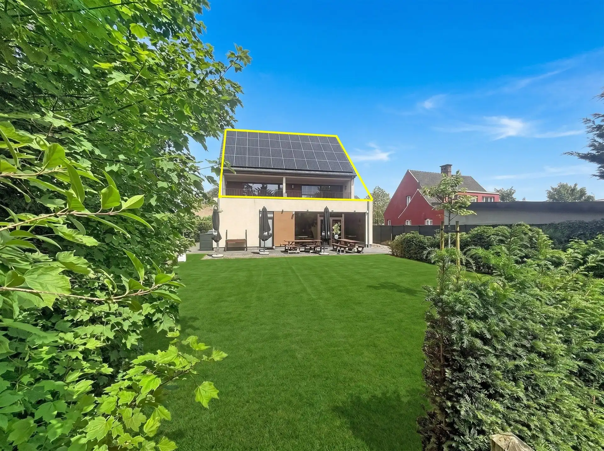 3 slk Appartement met ruim terras en 2 autostaanplaatsen foto {{pictureIndex}}