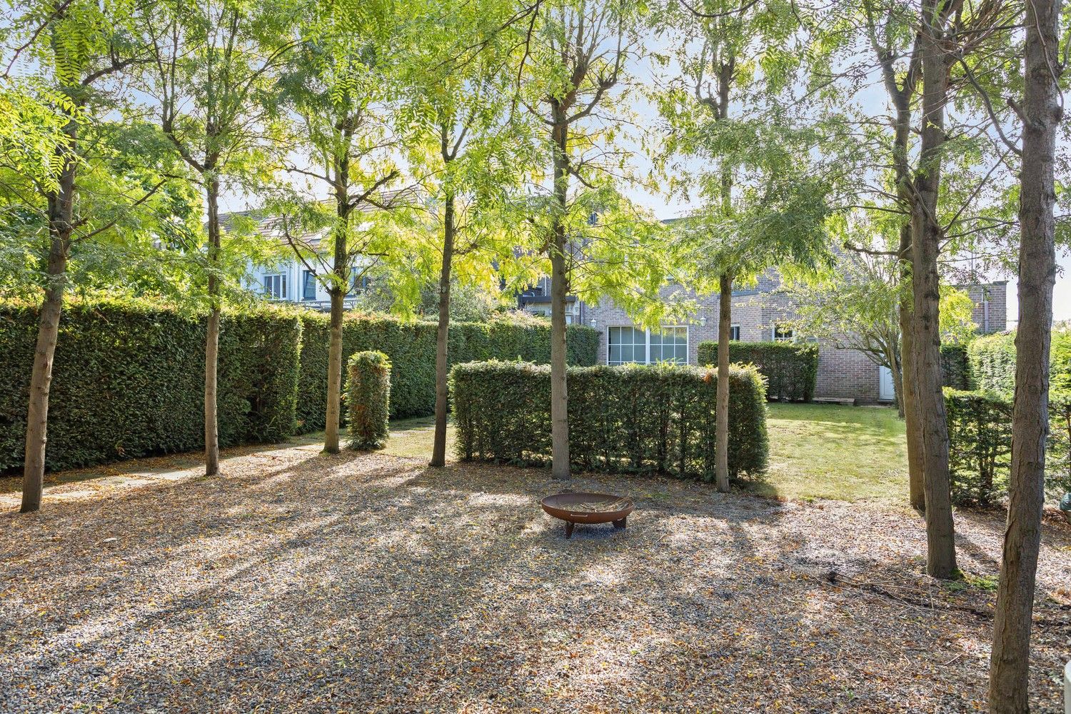 Ruime instapklare gezinswoning met leuke privatieve tuin te Mortsel foto 37