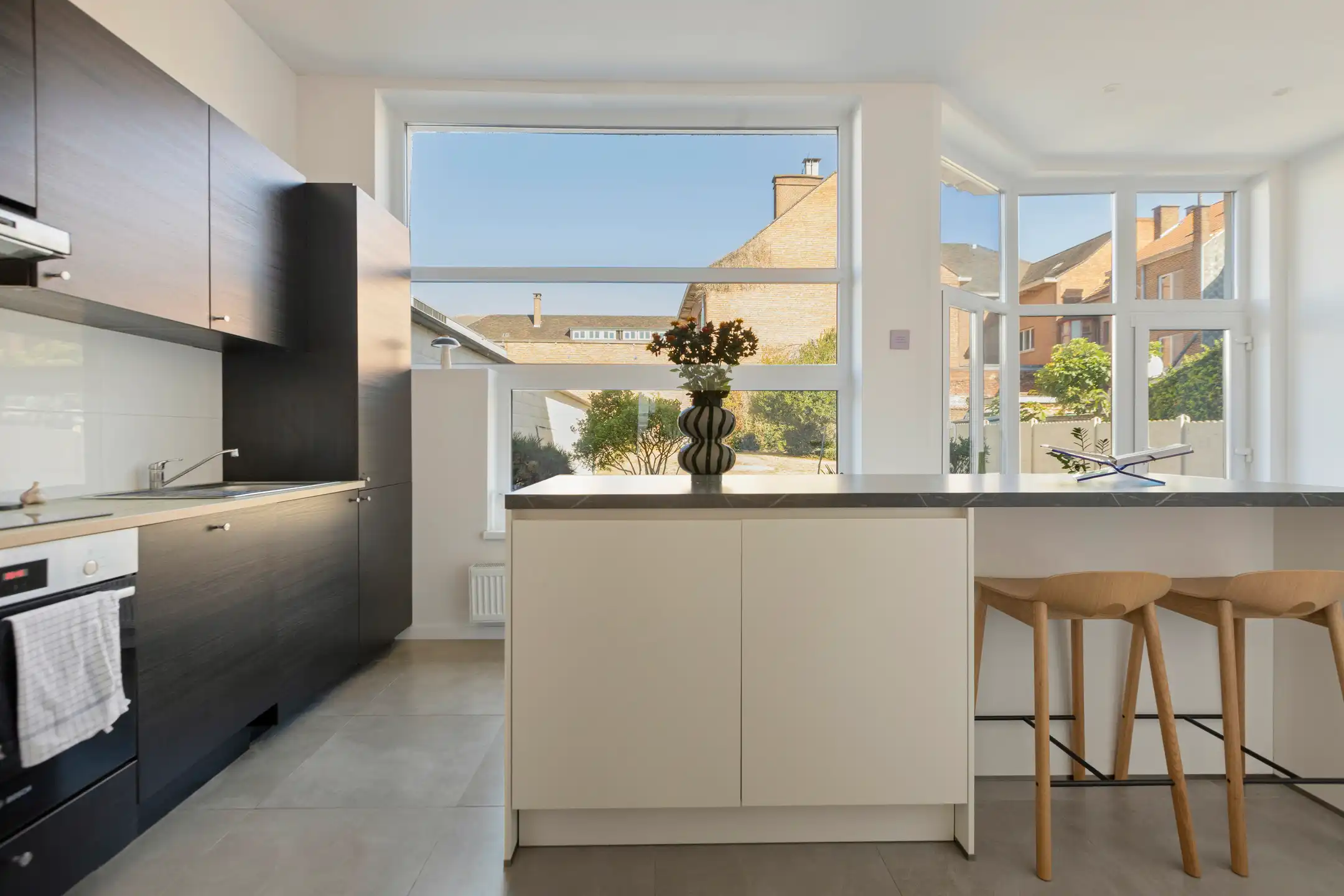 Gerenoveerd appartement met 2 slaapkamers & tuin te Tienen foto 8