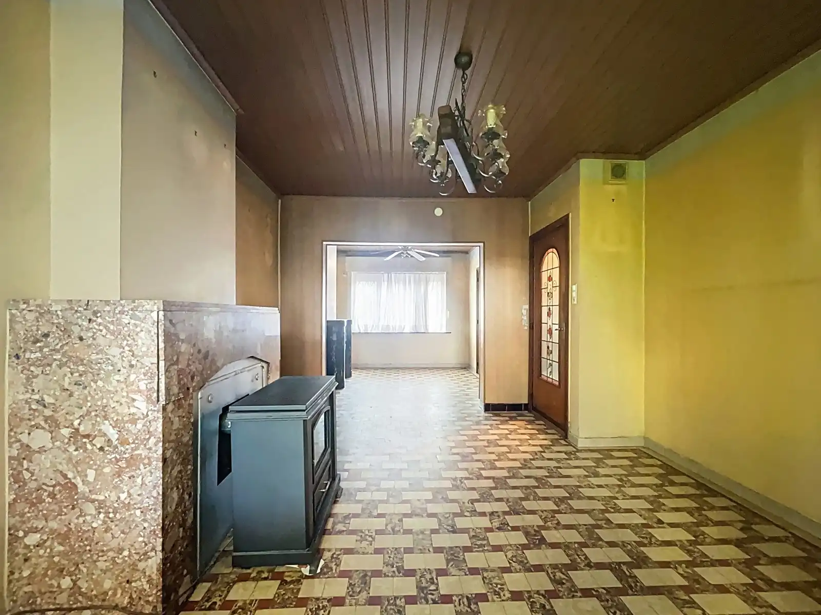 Mooi gelegen, Te renoveren Stadswoning met 3 SLPK én Tuin! foto 6