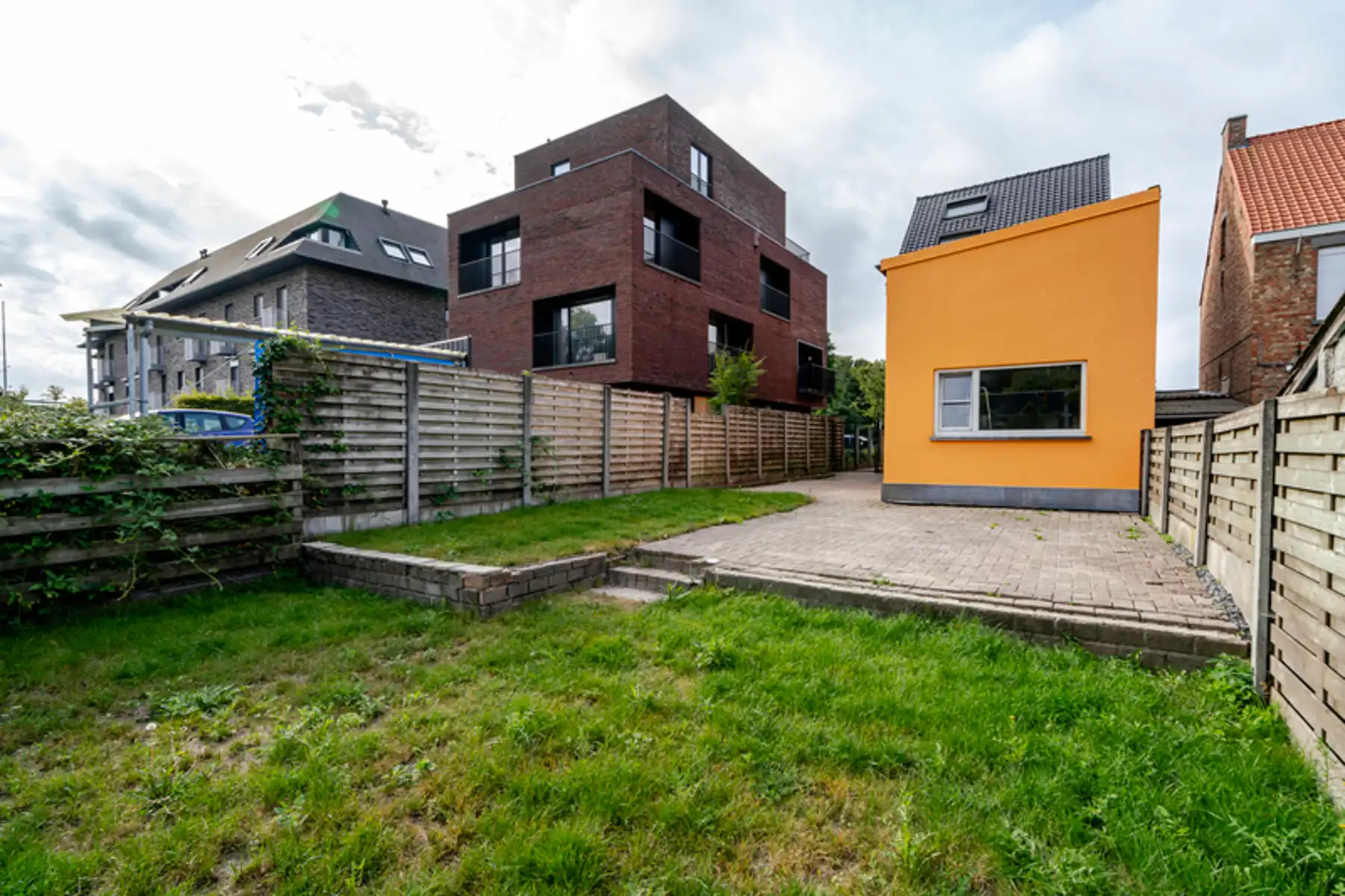 Gerenoveerde gezinswoning met 4 slpk aan station van Beernem foto 24