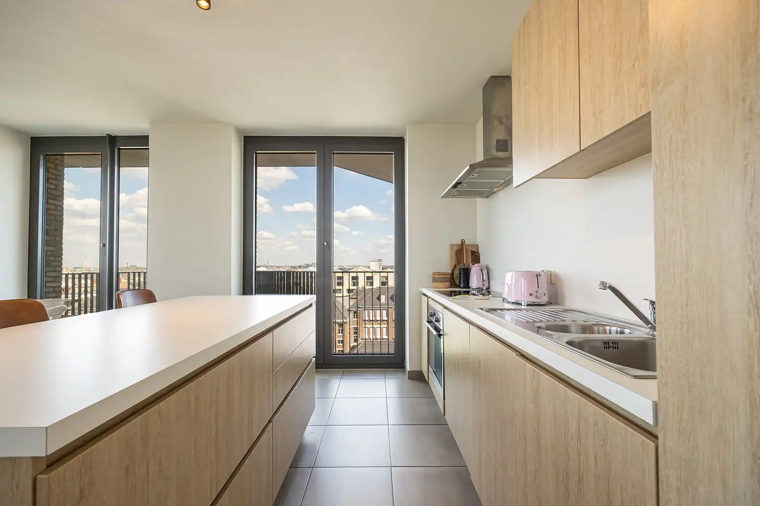 Licht en instapklaar appartement met 2 terrassen (23 m2) op toplocatie ’t Eilandje - Cadiz foto 8